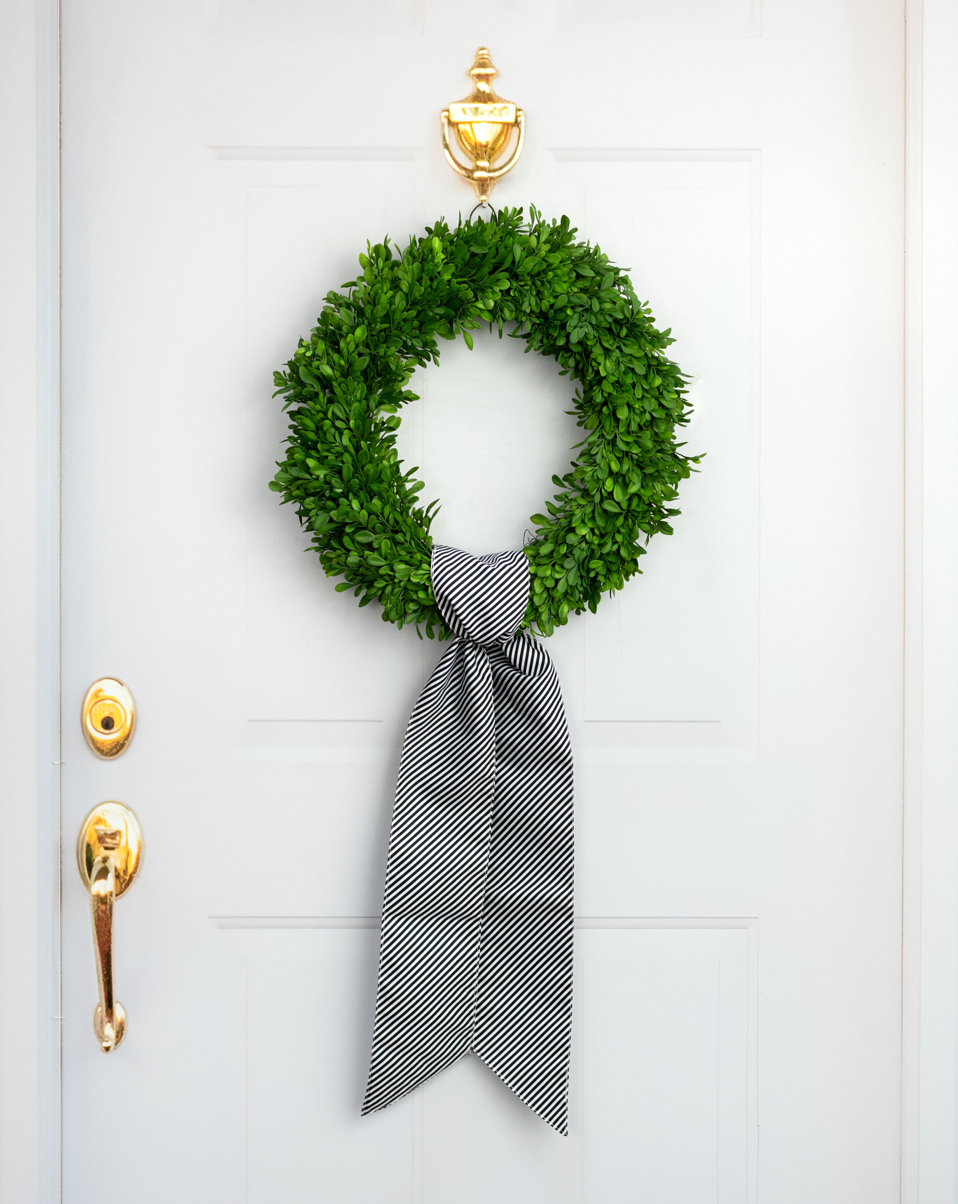 [D Stevens] 4" x 56" Satin Wreath Sash: Black & White Diagonal Stripe
