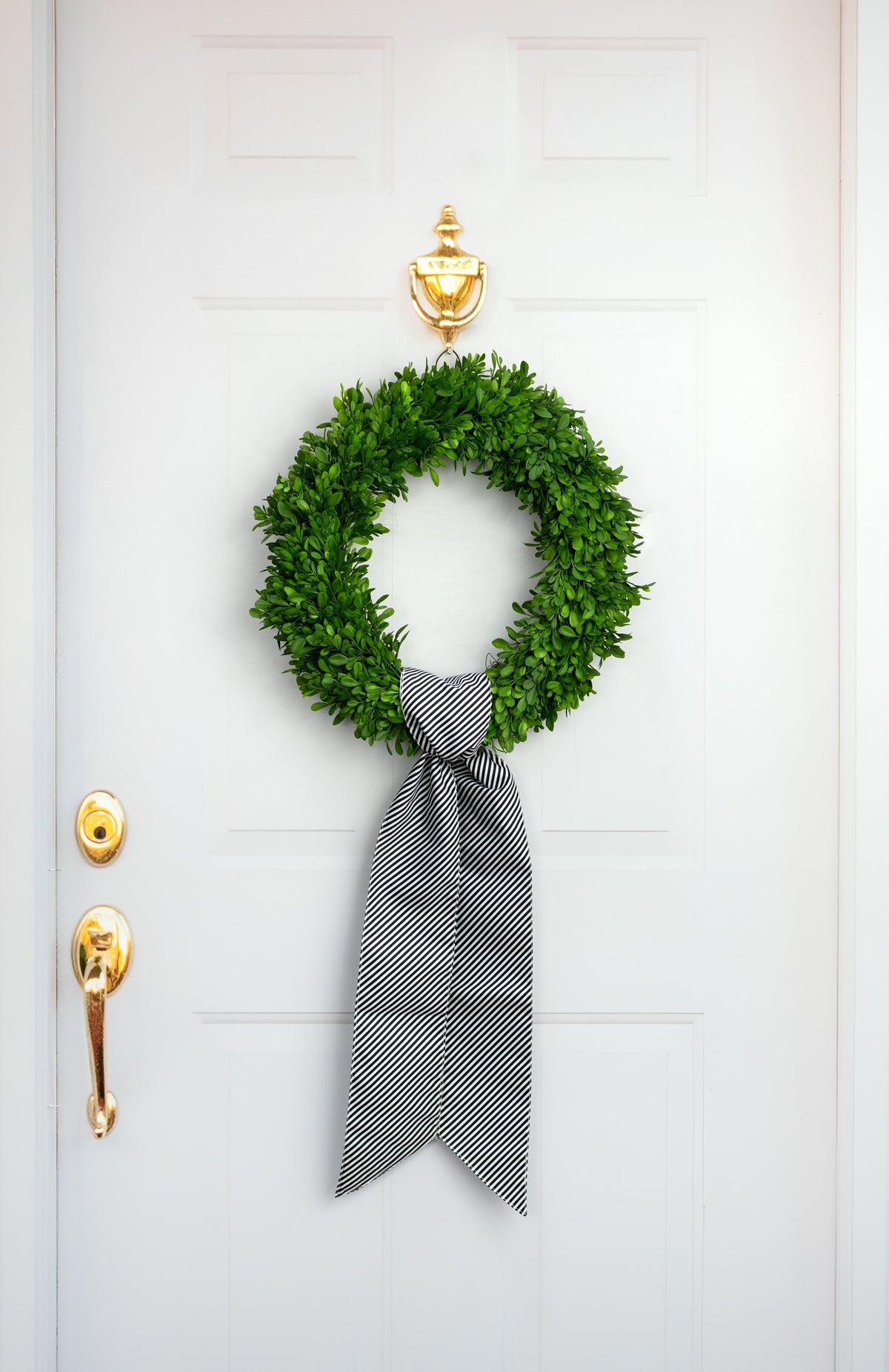 [D Stevens] 4" x 56" Satin Wreath Sash: Black & White Diagonal Stripe