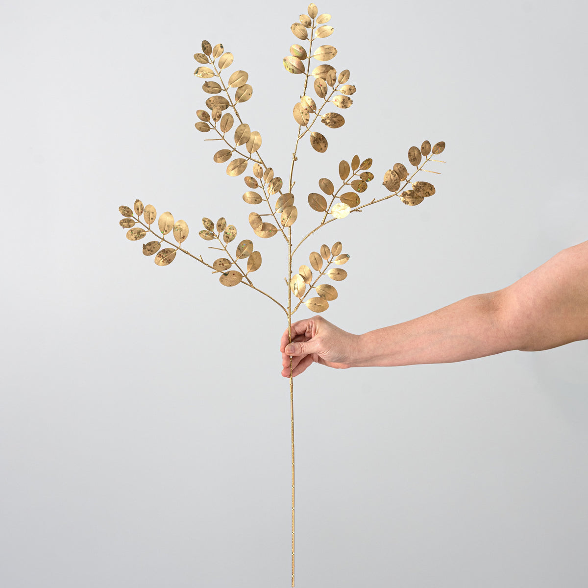 [IMPERFECT] 36" Metallic Leaves Spray: Gold detail photo 3
