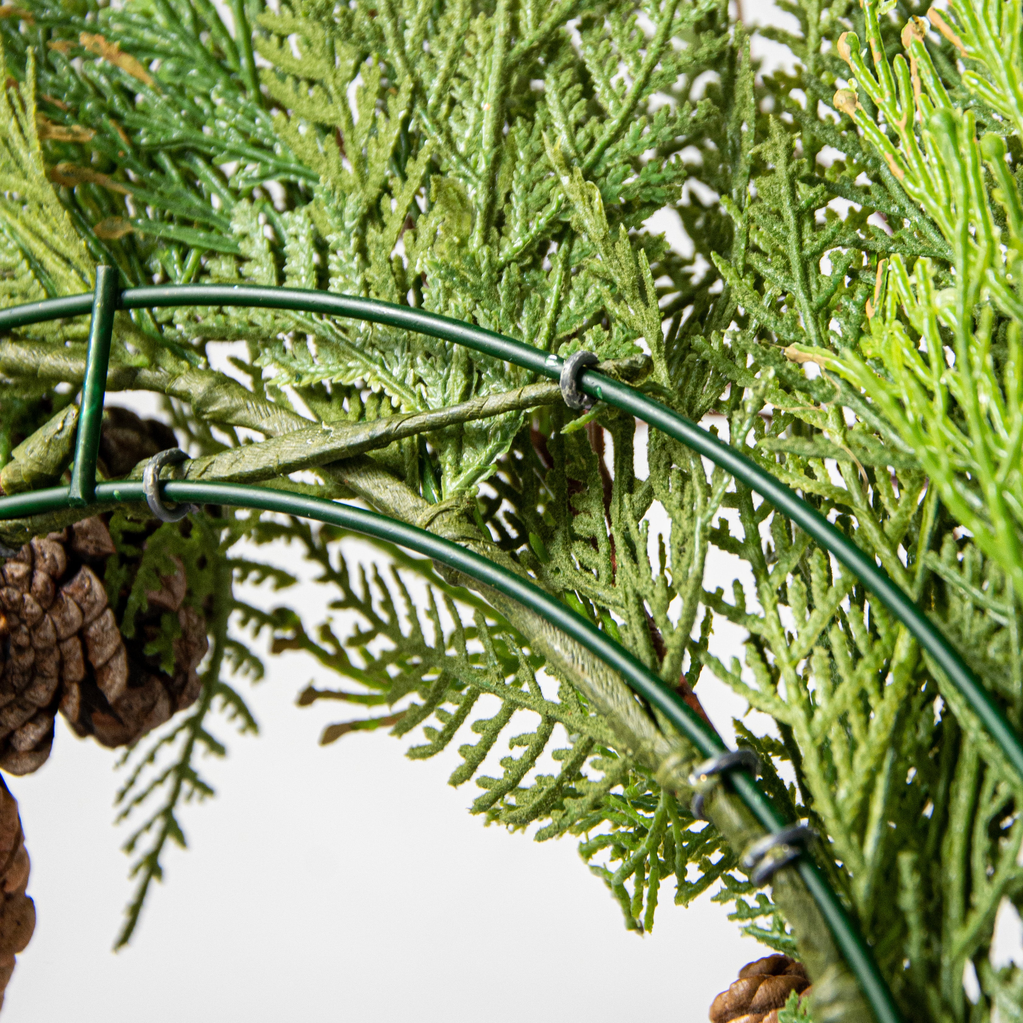 24" Incense Cedar Pine Wreath detail photo 4