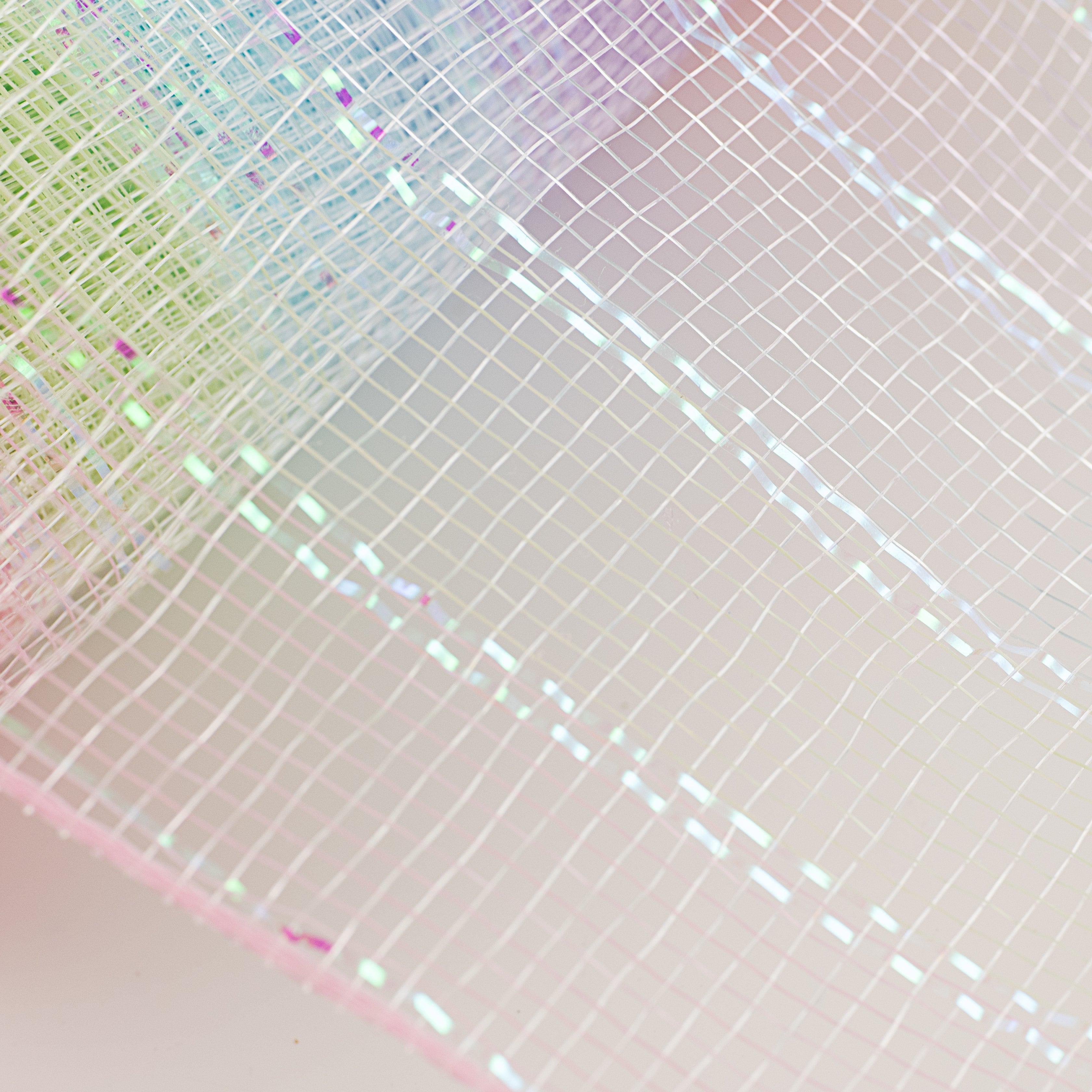 21" Iridescent Metallic Mesh: Pastels detail photo 4