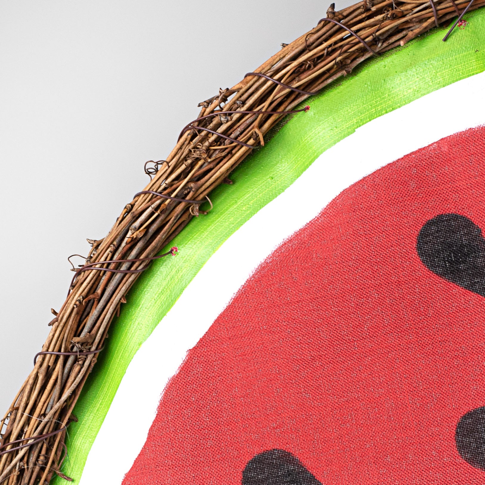 [IRREGULAR] 21" Grapevine Hanger: Watermelon Slice detail photo 4
