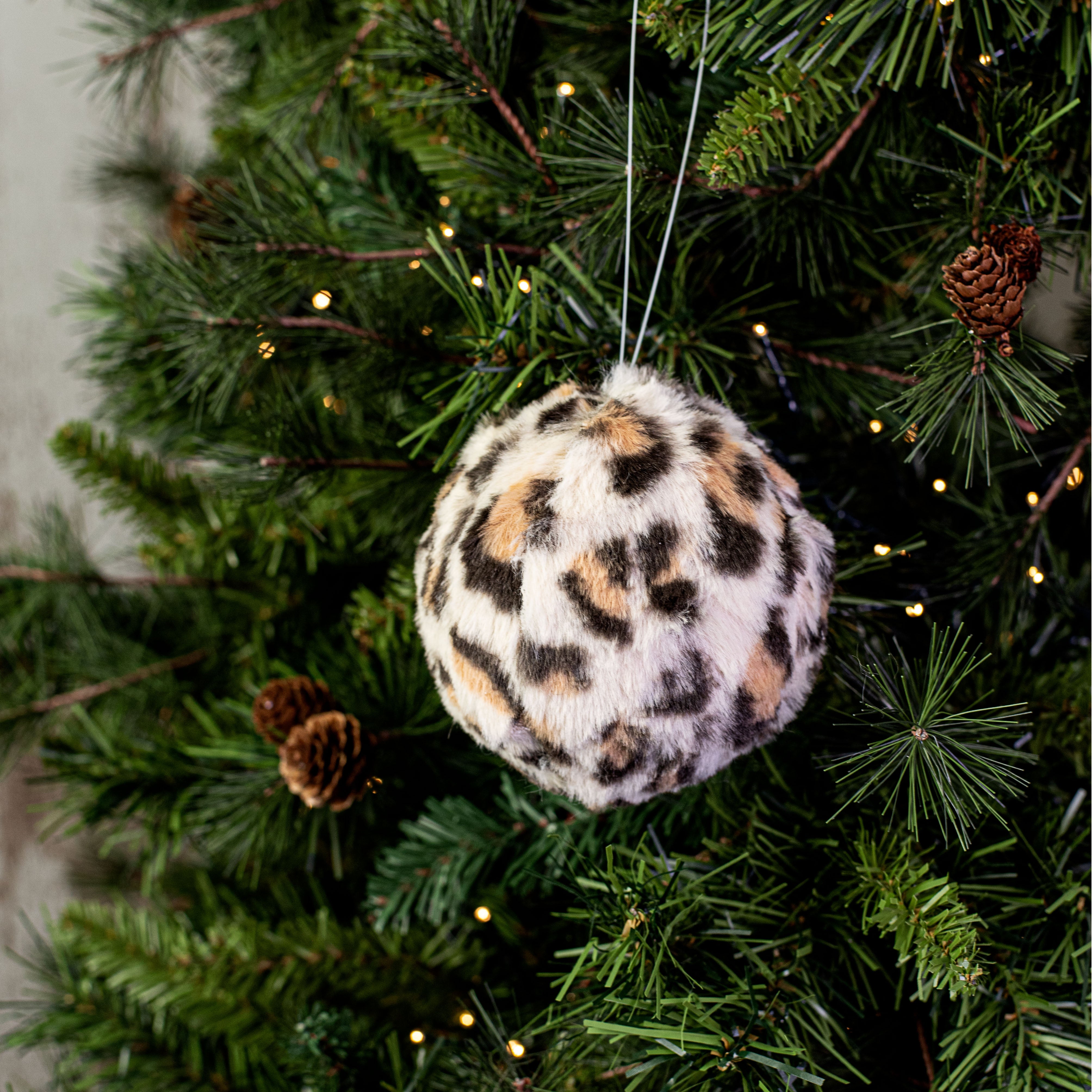 4.5" Ivory Cheetah Fur Ball Ornament Lifestyle Photo