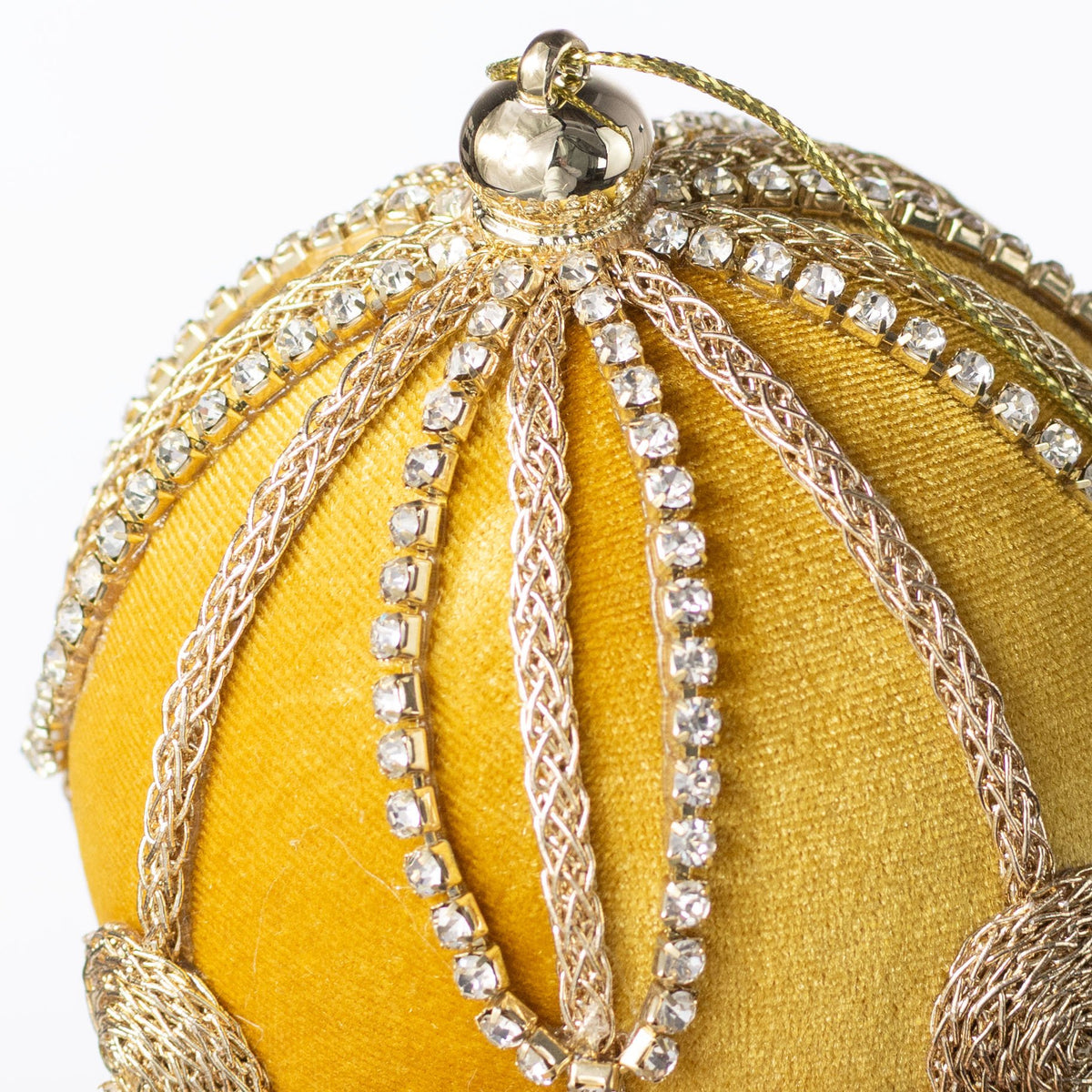 4" Jeweled Chain Velvet Ball Ornament: Gold detail photo 3