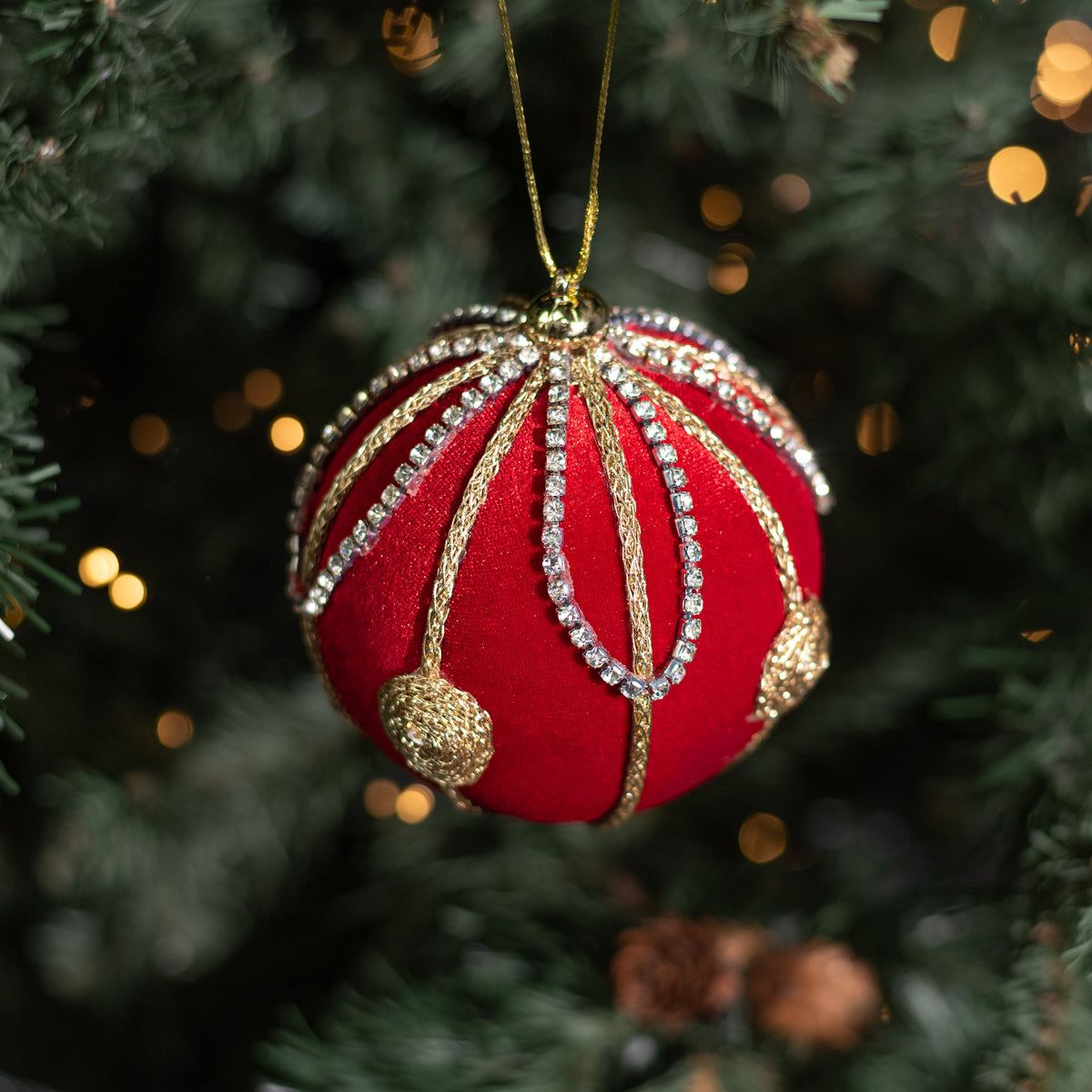 4" Jeweled Chain Velvet Ball Ornament: Red & Gold detail photo 4
