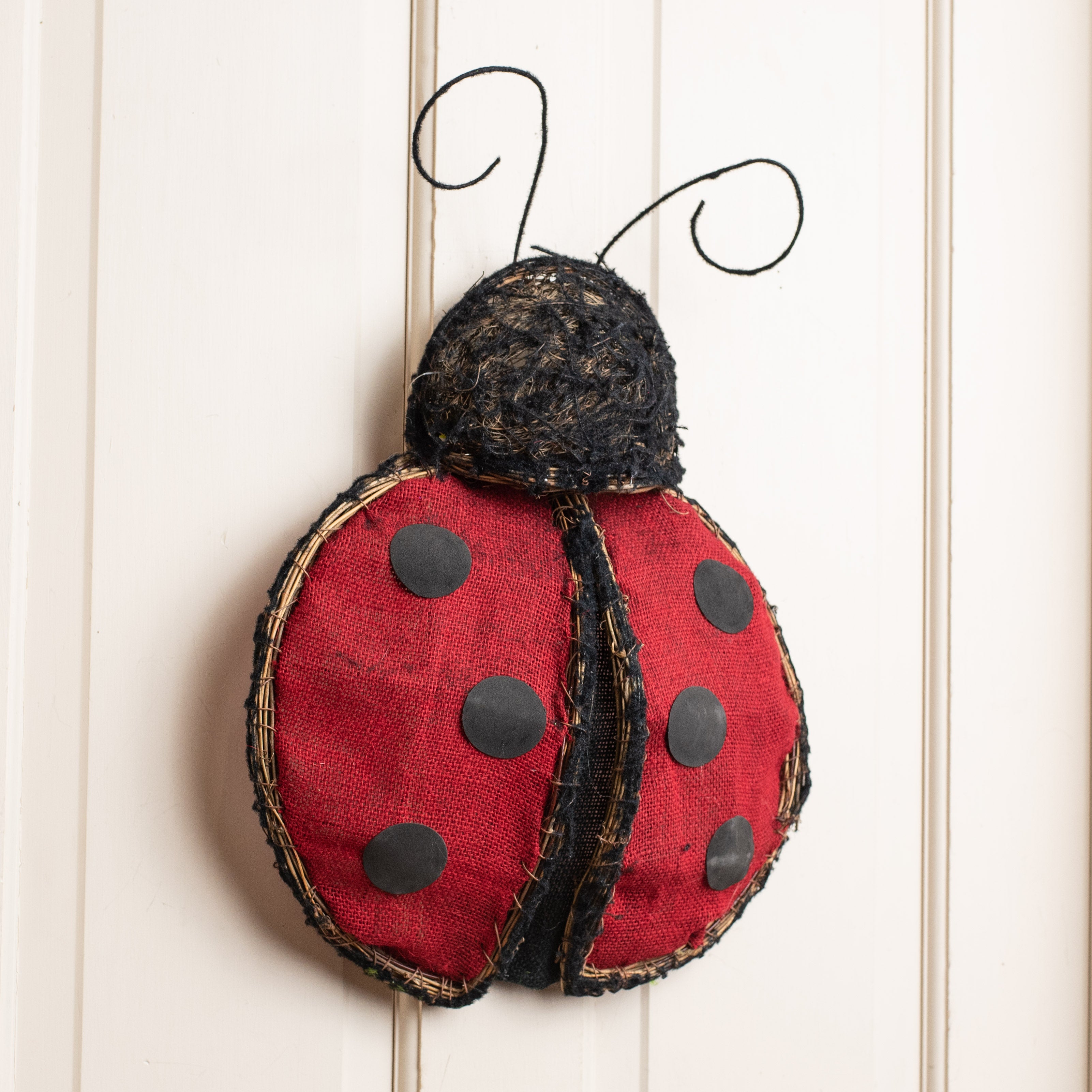 20" Ladybug Twig Form With Burlap Lifestyle Photo