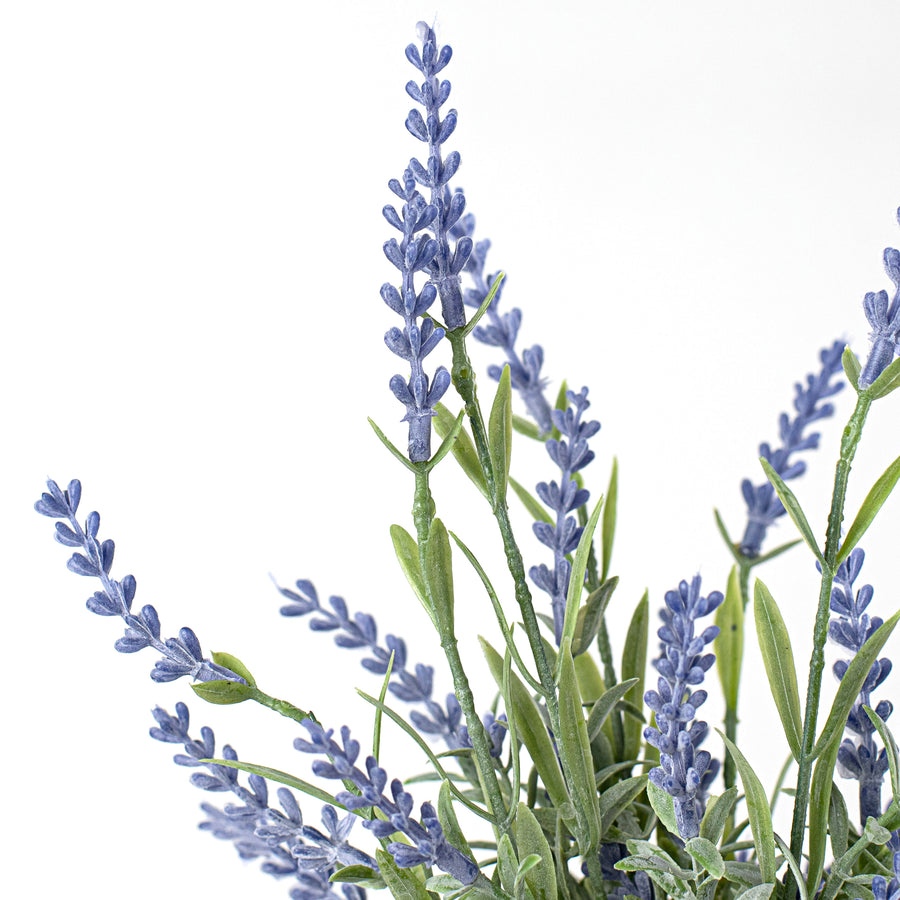 17" Lavender Bundle Lifestyle Photo