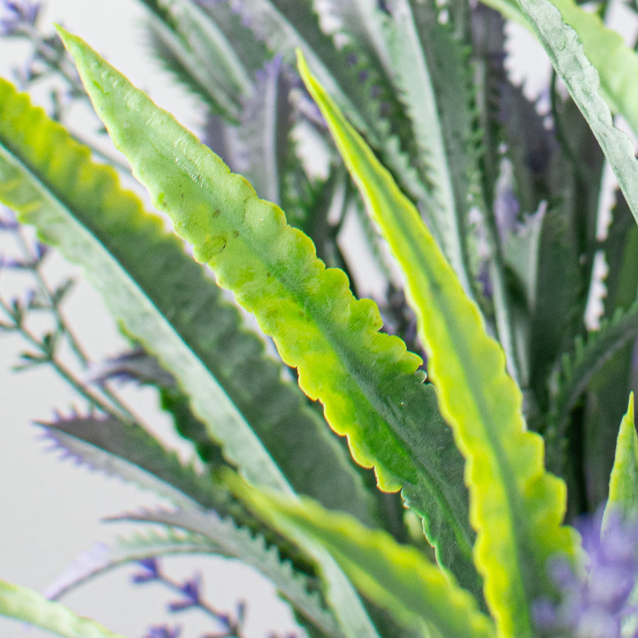 23" Lavender Bush detail photo 4