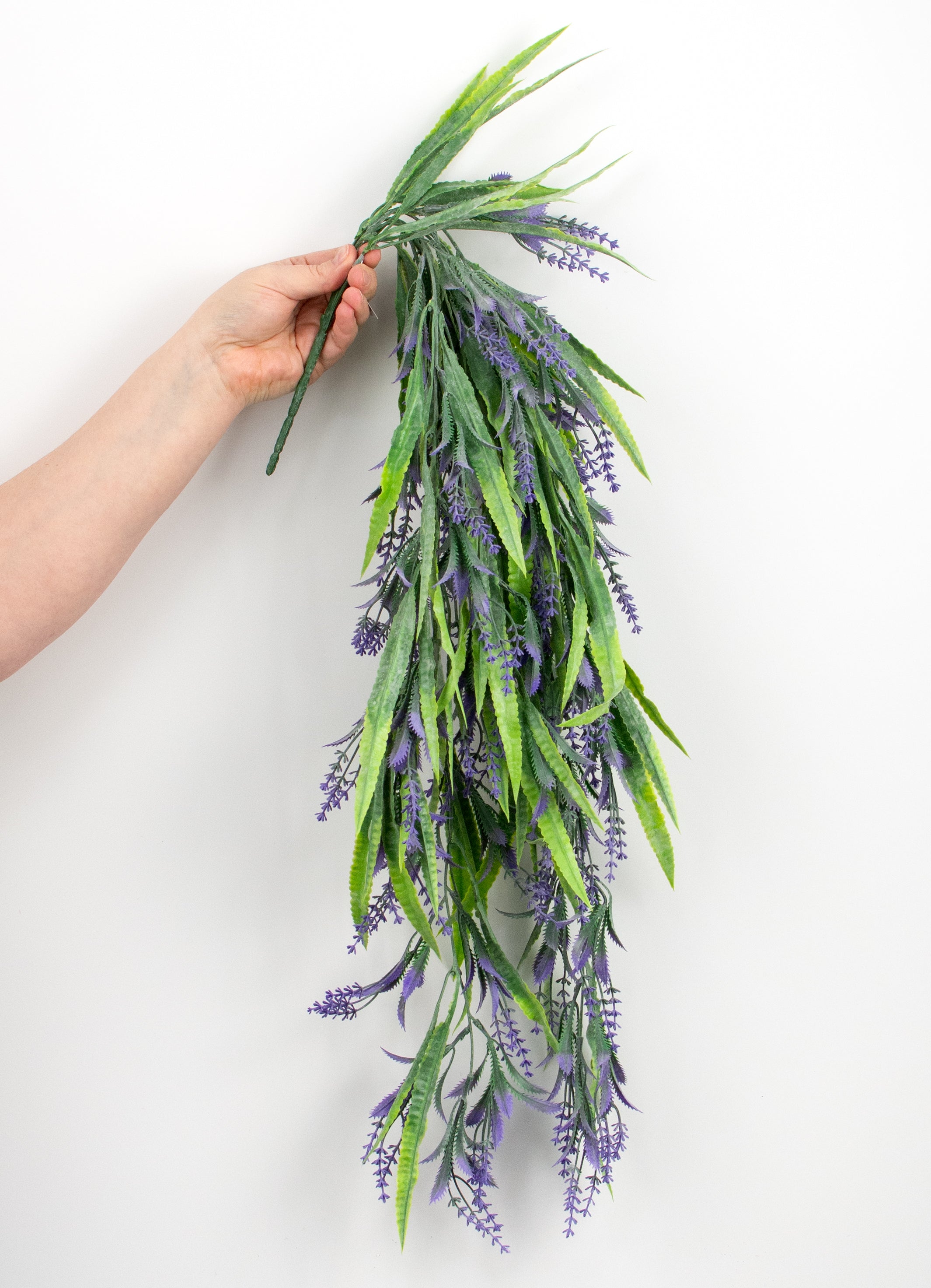 33" Lavender Hanging Vine detail photo 3