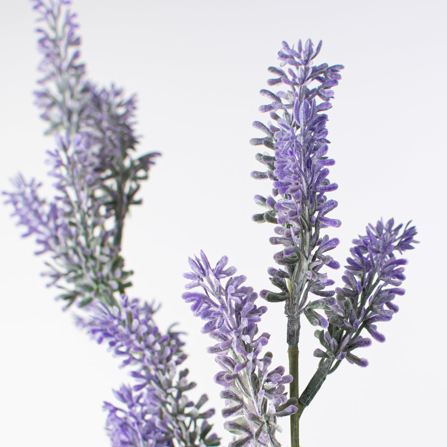 25" Lavender Spray: Purple Lifestyle Photo