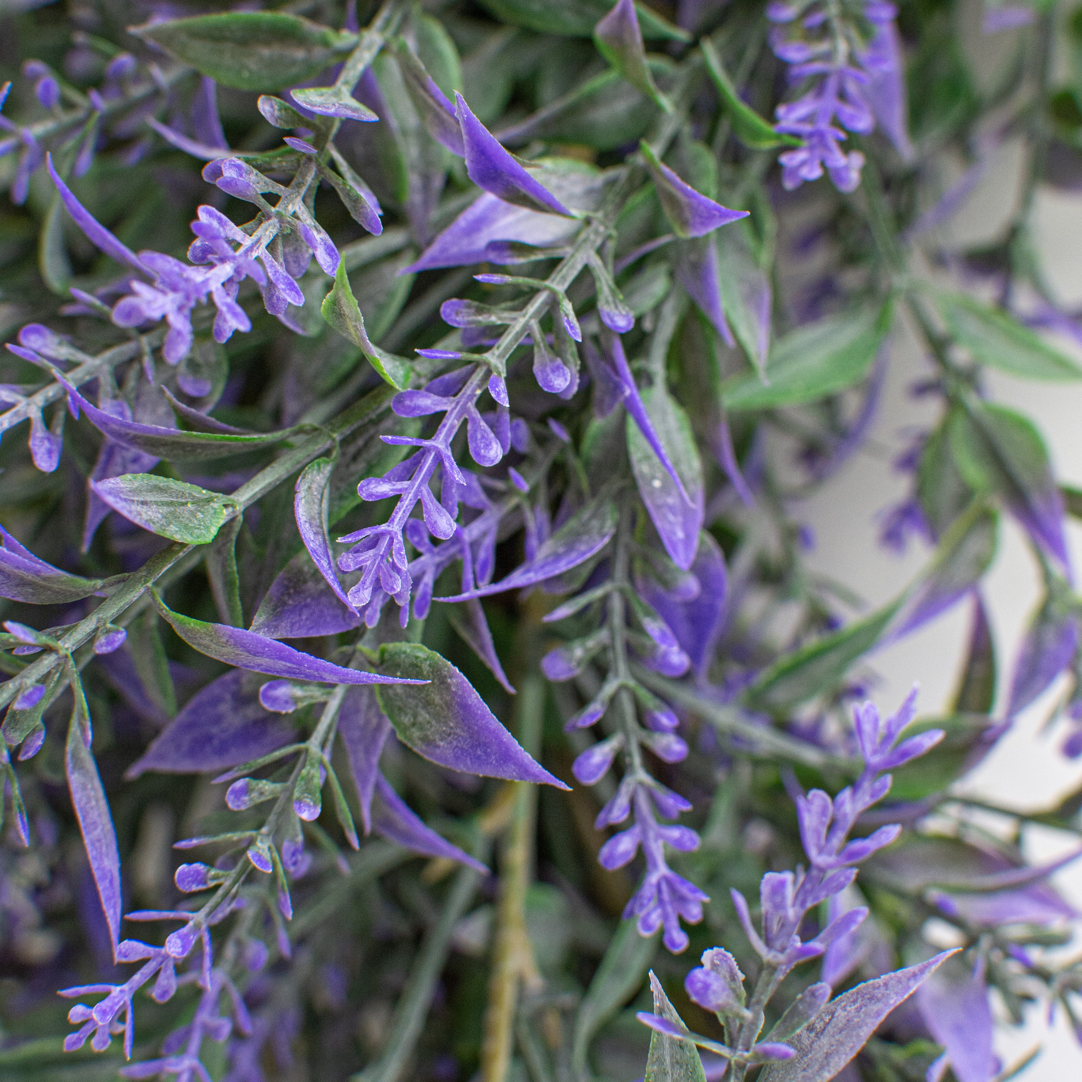 20" Lavender Wreath: Purple detail photo 3