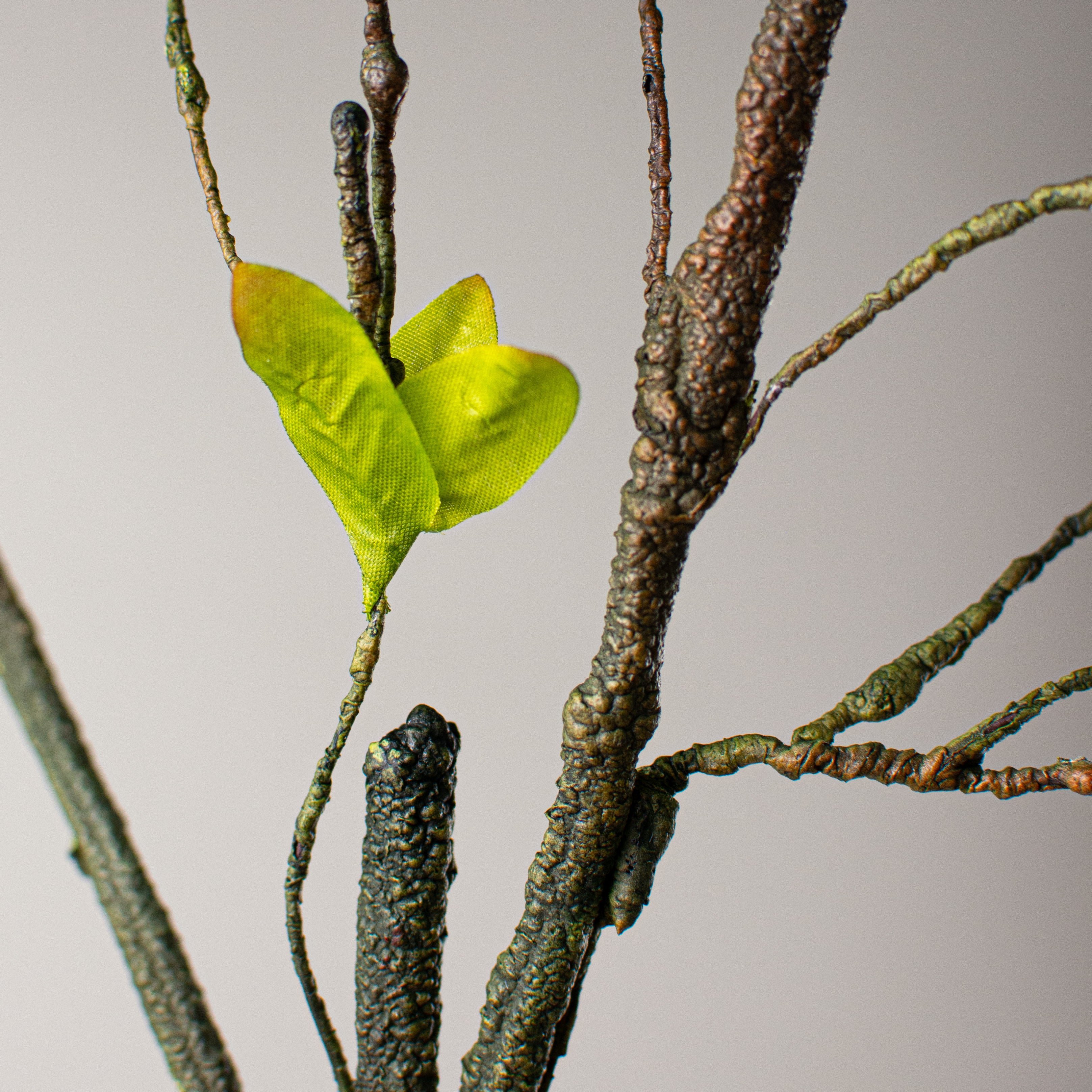 38" Leaf & Vine Spray detail photo 3