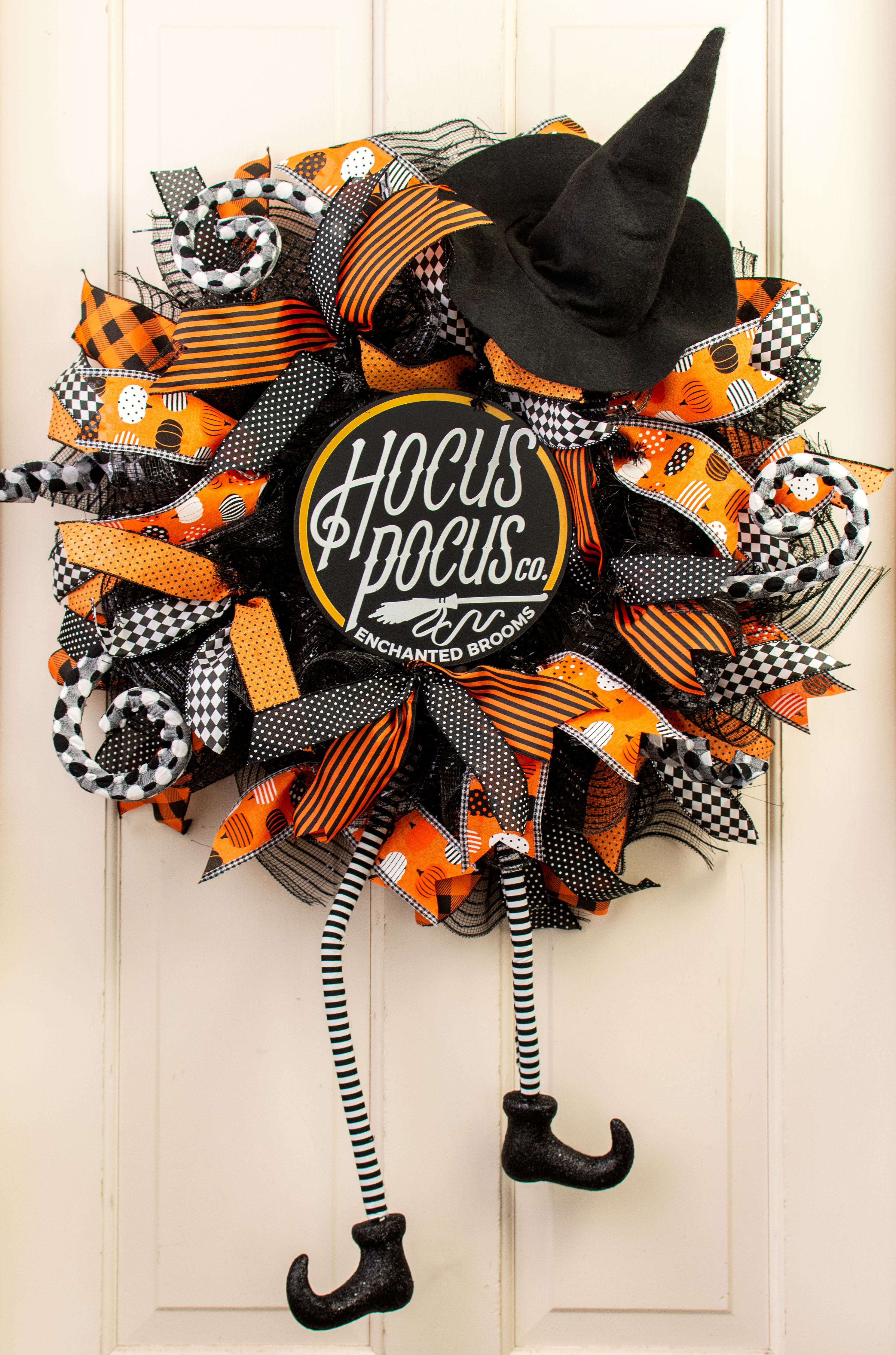30" Long Witch Legs Spray: Black & White