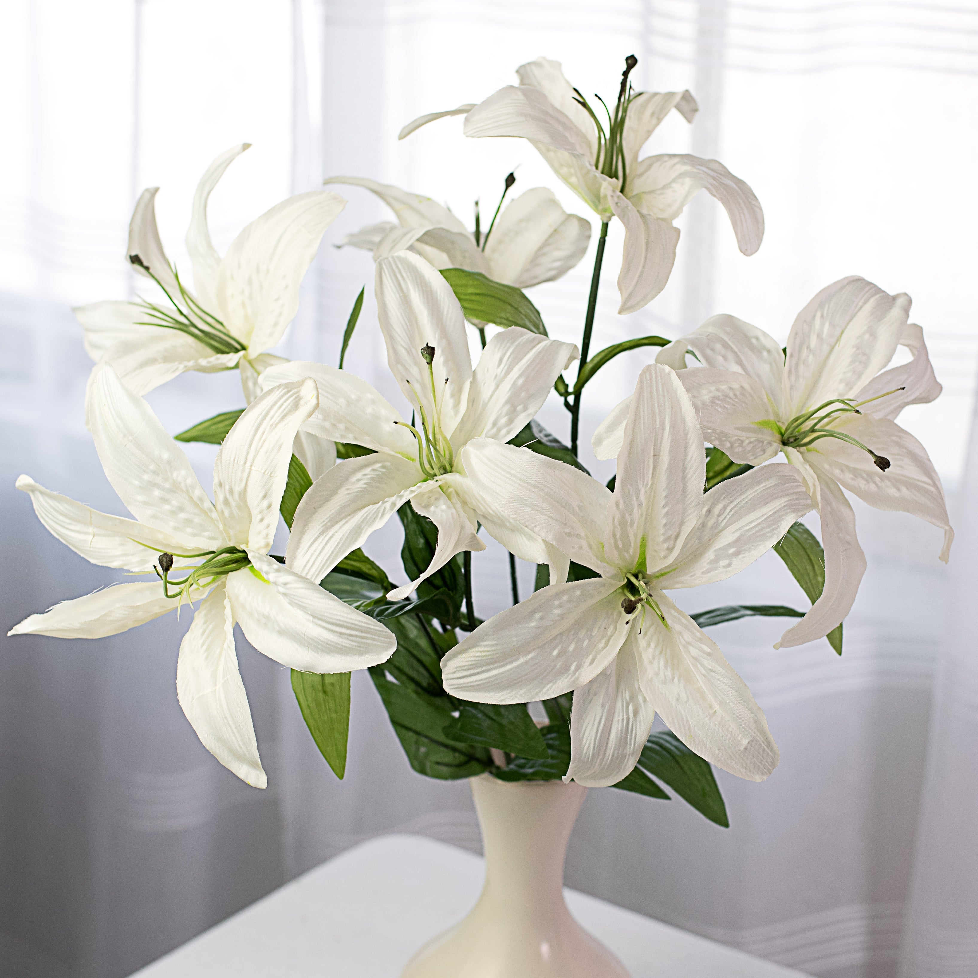 22" Lily Bush: Cream Item Number: 35022CM