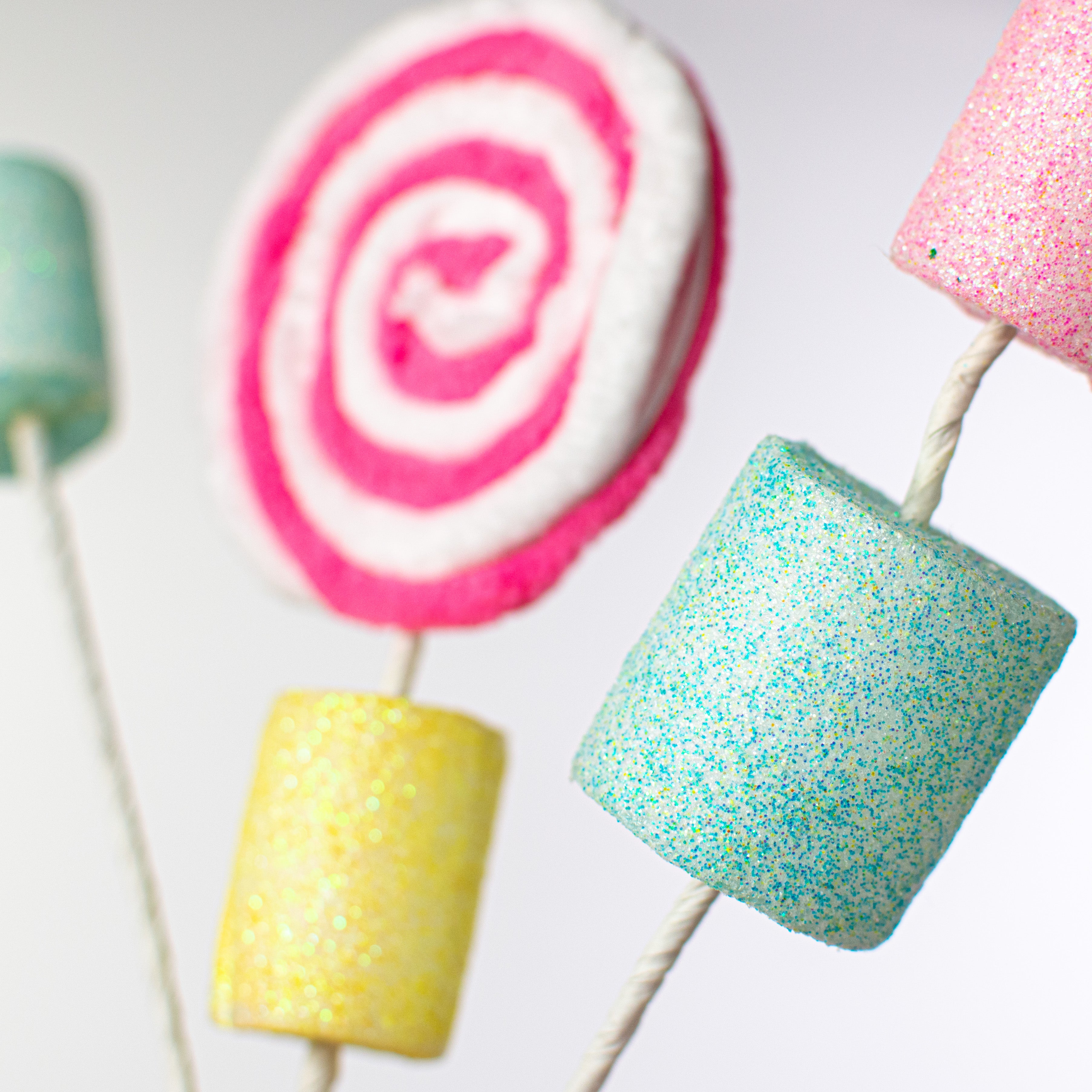 32" Lollipop Marshmallow Spray: Pink & White Lifestyle Photo