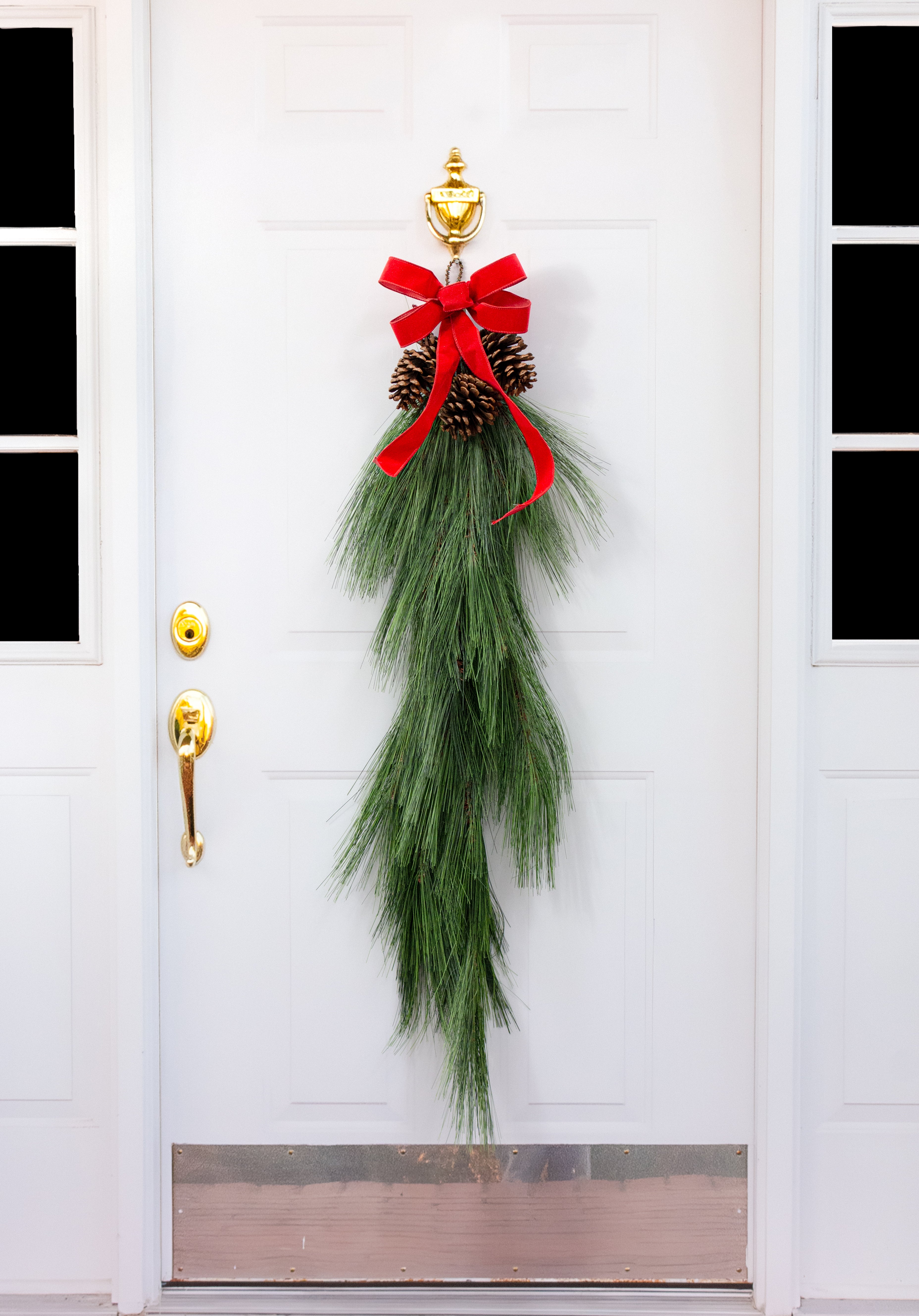 48" Long Needle Pine & Cone Teardrop Lifestyle Photo