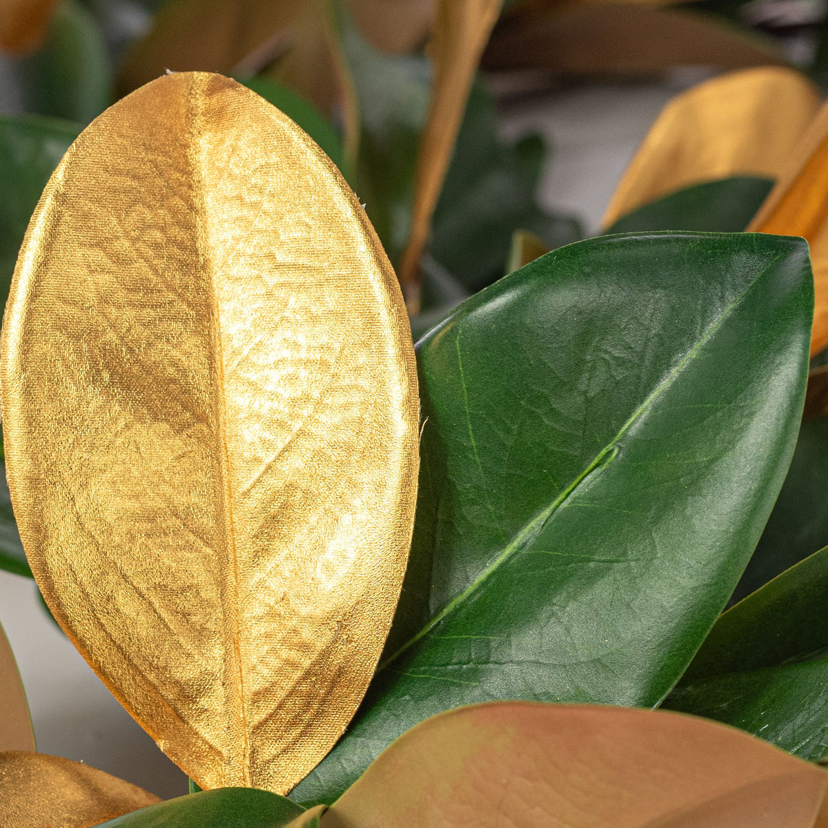 5' Magnolia Leaf Garland: Green & Metallic Gold detail photo 3
