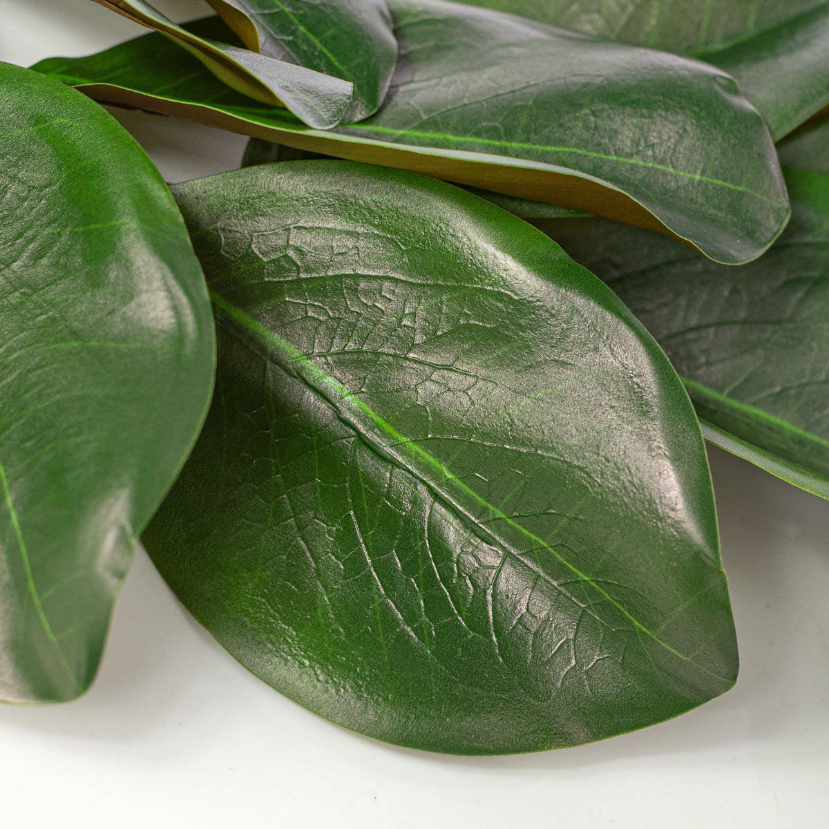 5' Magnolia Leaf Garland (UV Protected) detail photo 3