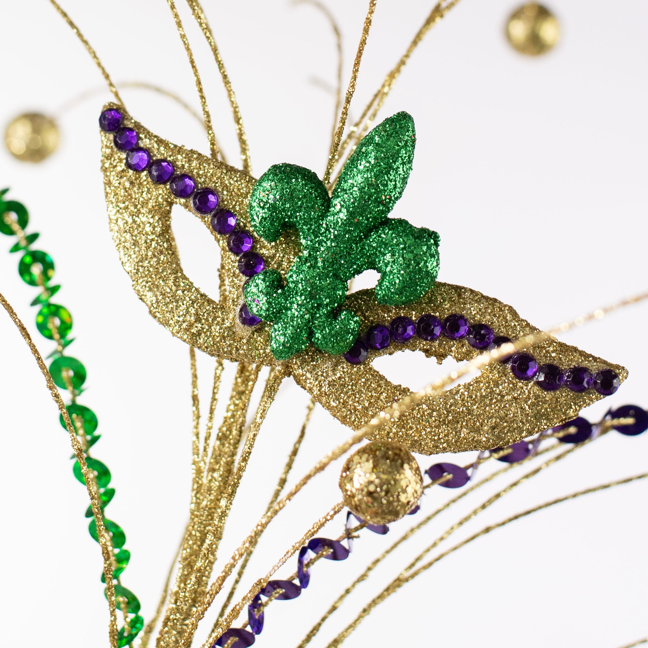 30" Mardi Gras Masks & Balls Spray Lifestyle Photo