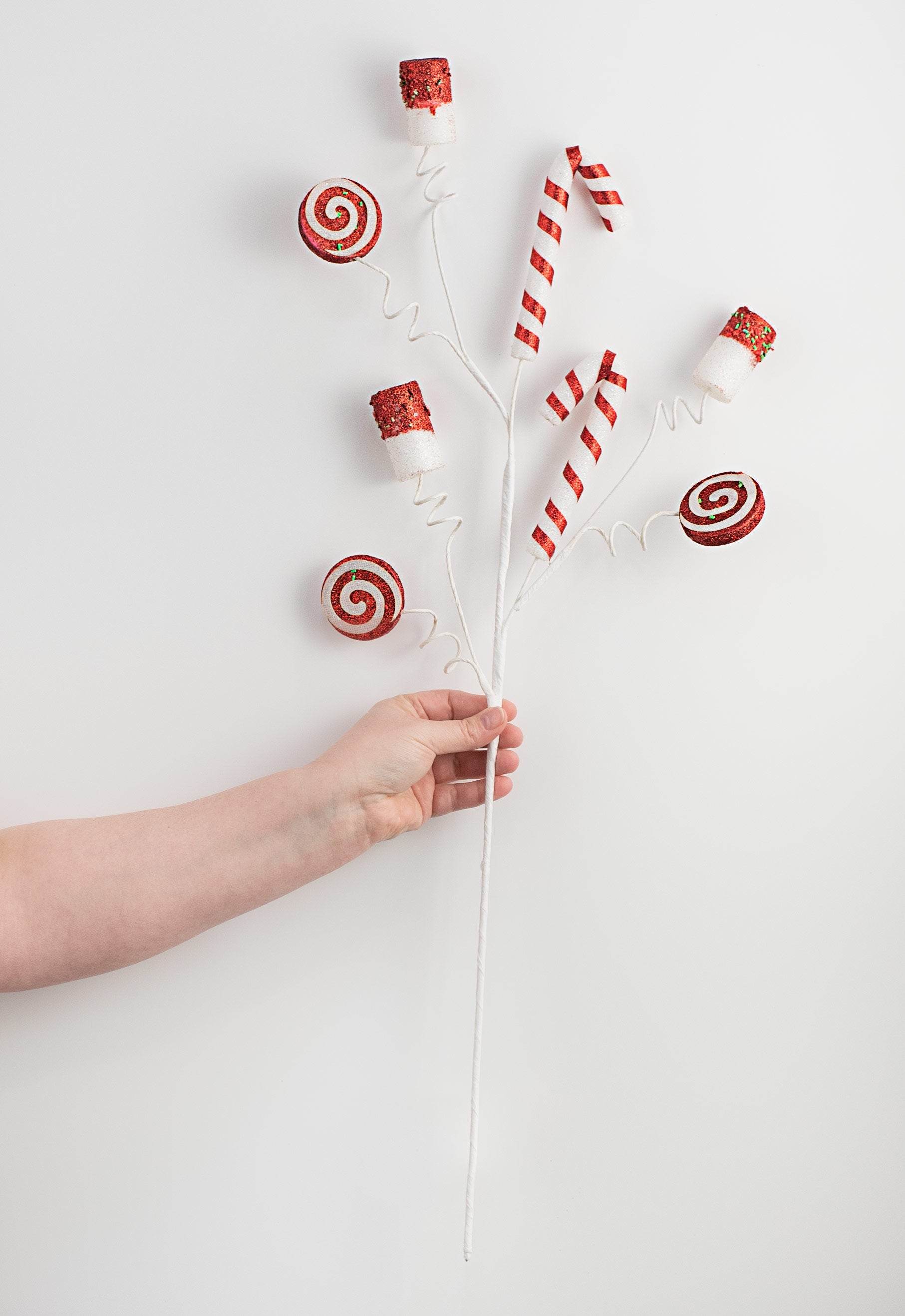 31" Marshmallow Candy Spray: Red & White detail photo 3