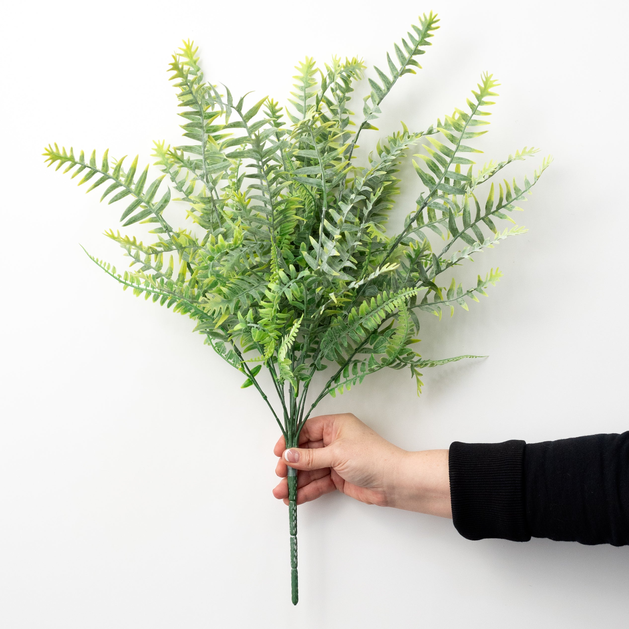 23" Matte Plastic Fern Bush detail photo 3