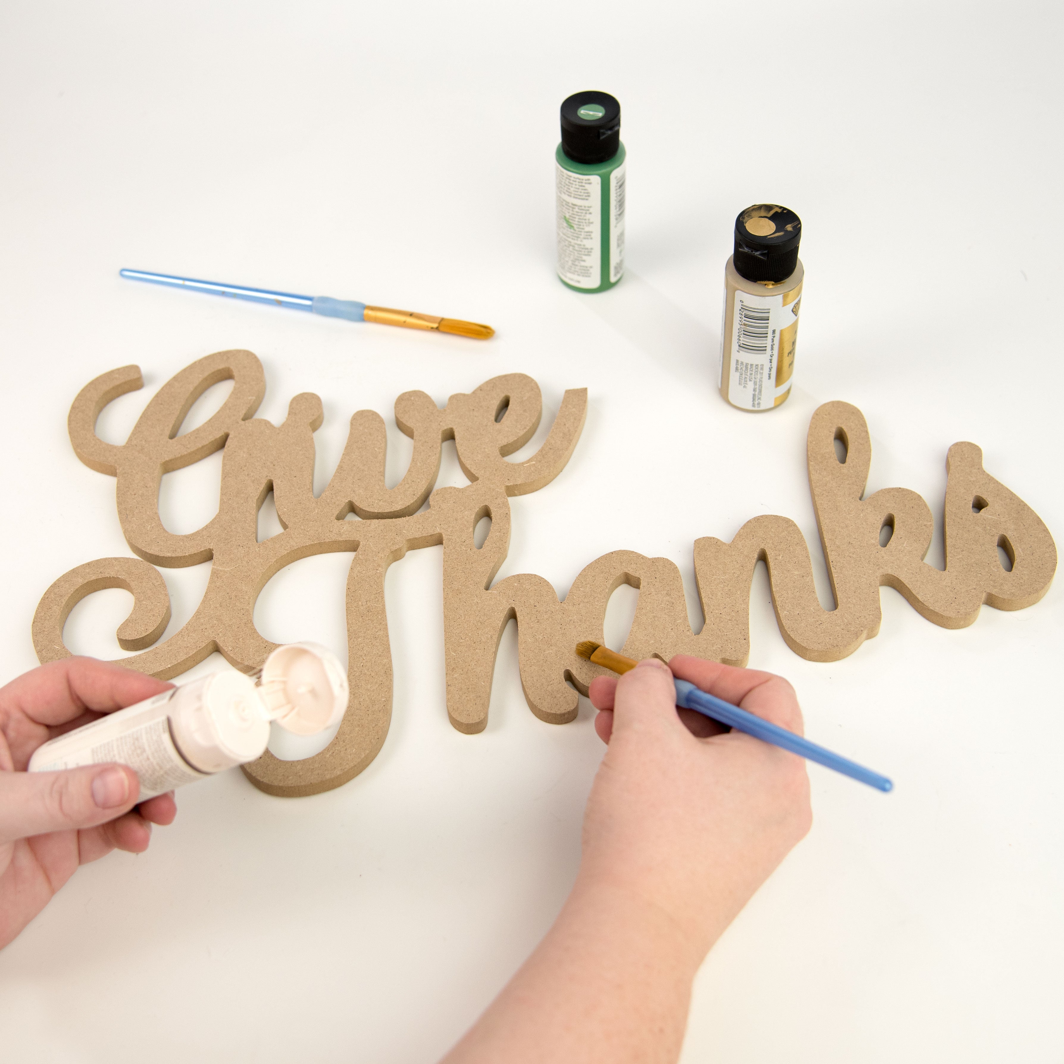 17" MDF Unfinished Cutout: Give Thanks Lifestyle Photo
