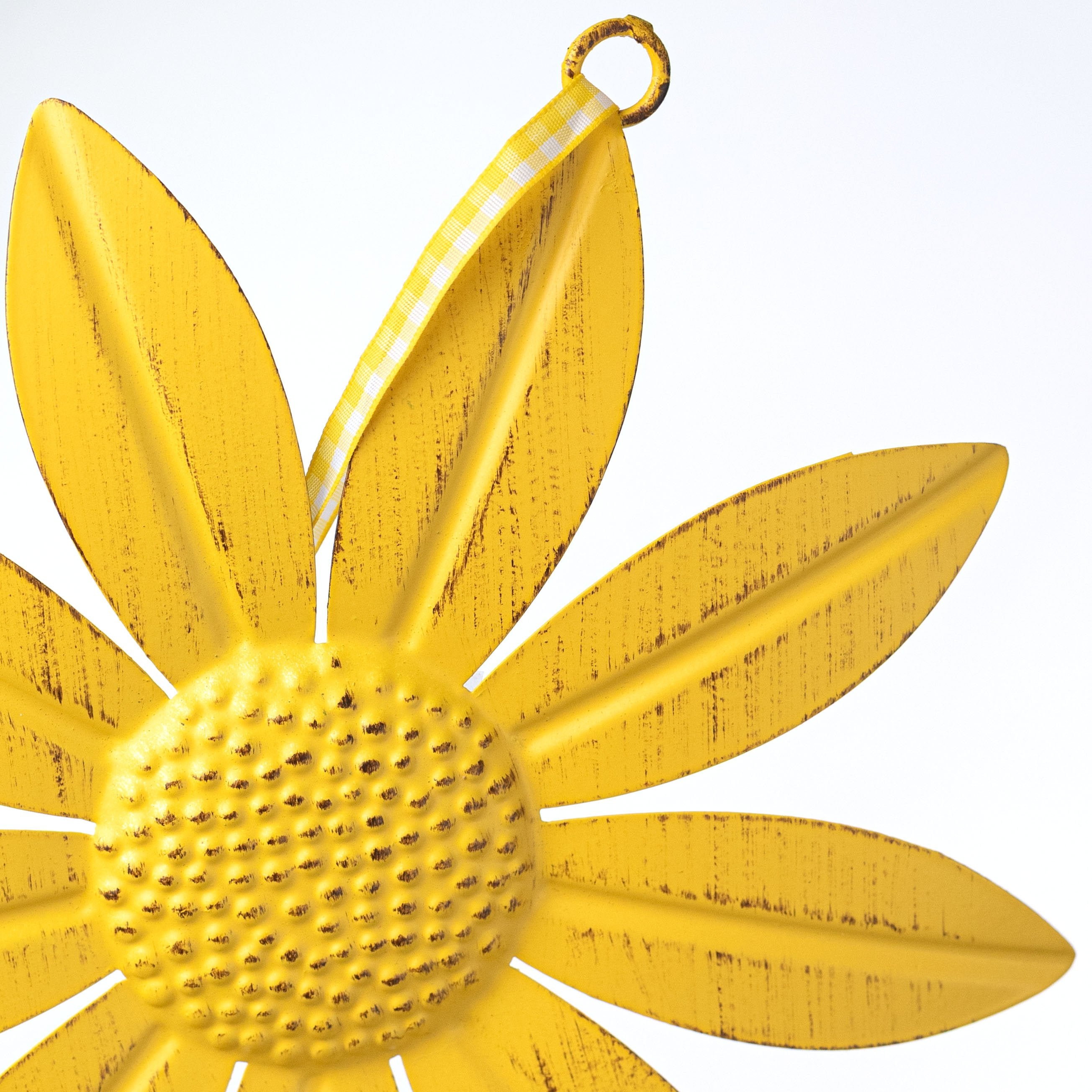 9" Metal Daisy Ornament: Distressed Yellow detail photo 3