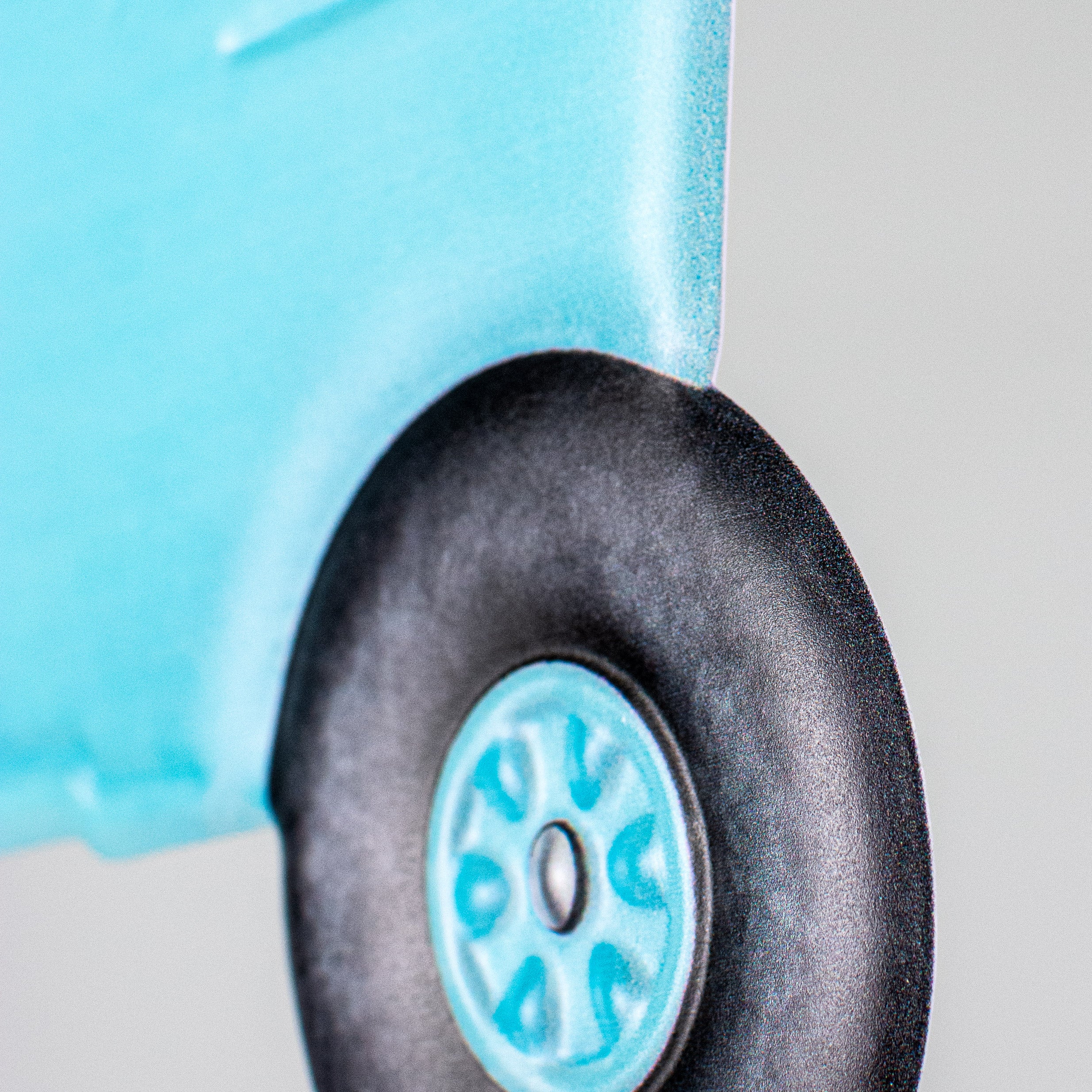 12" Metal Embossed Hanger: Blue Tractor detail photo 4