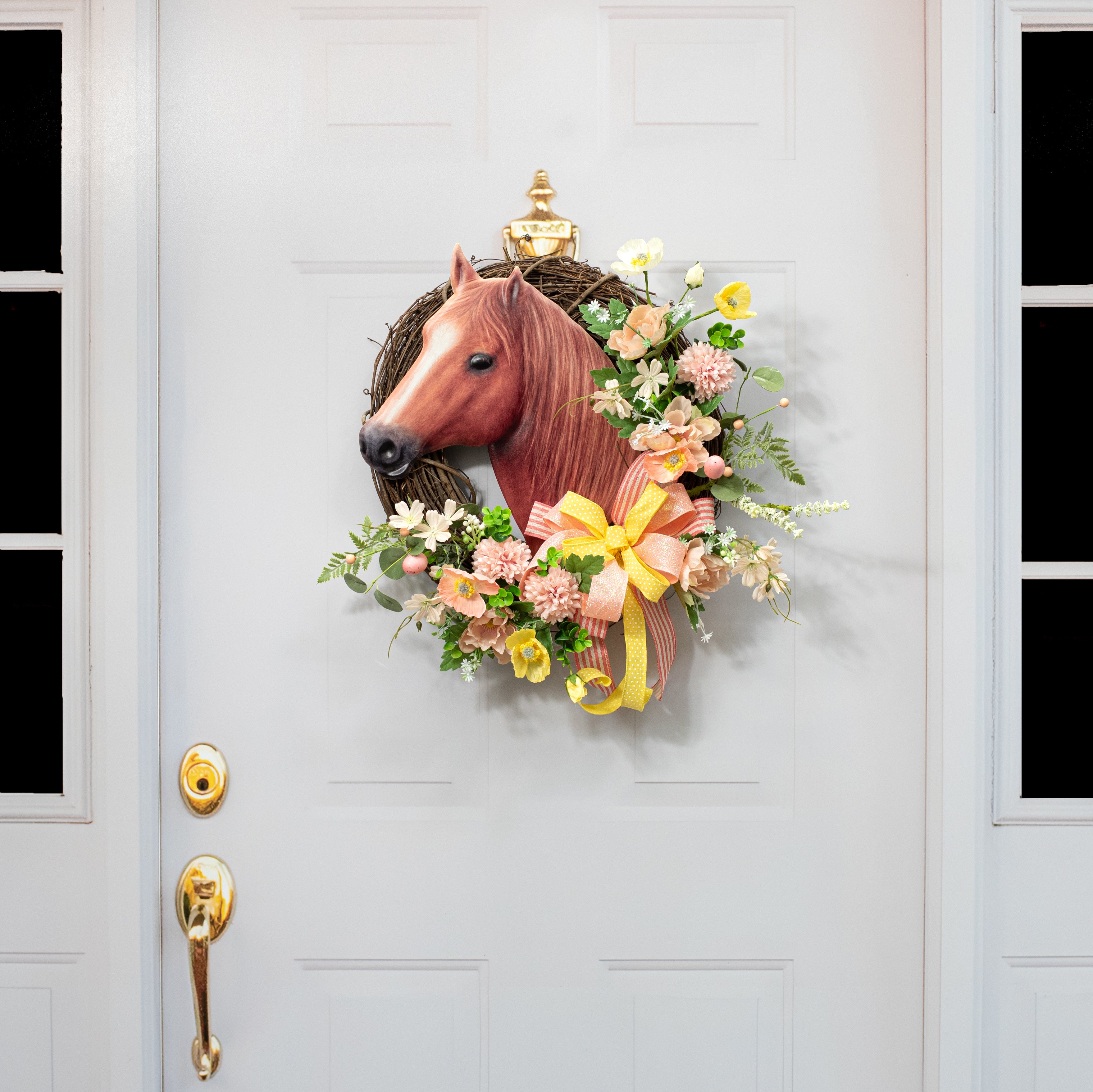 13" Metal Embossed Hanger: Chestnut Brown Horse detail photo 4