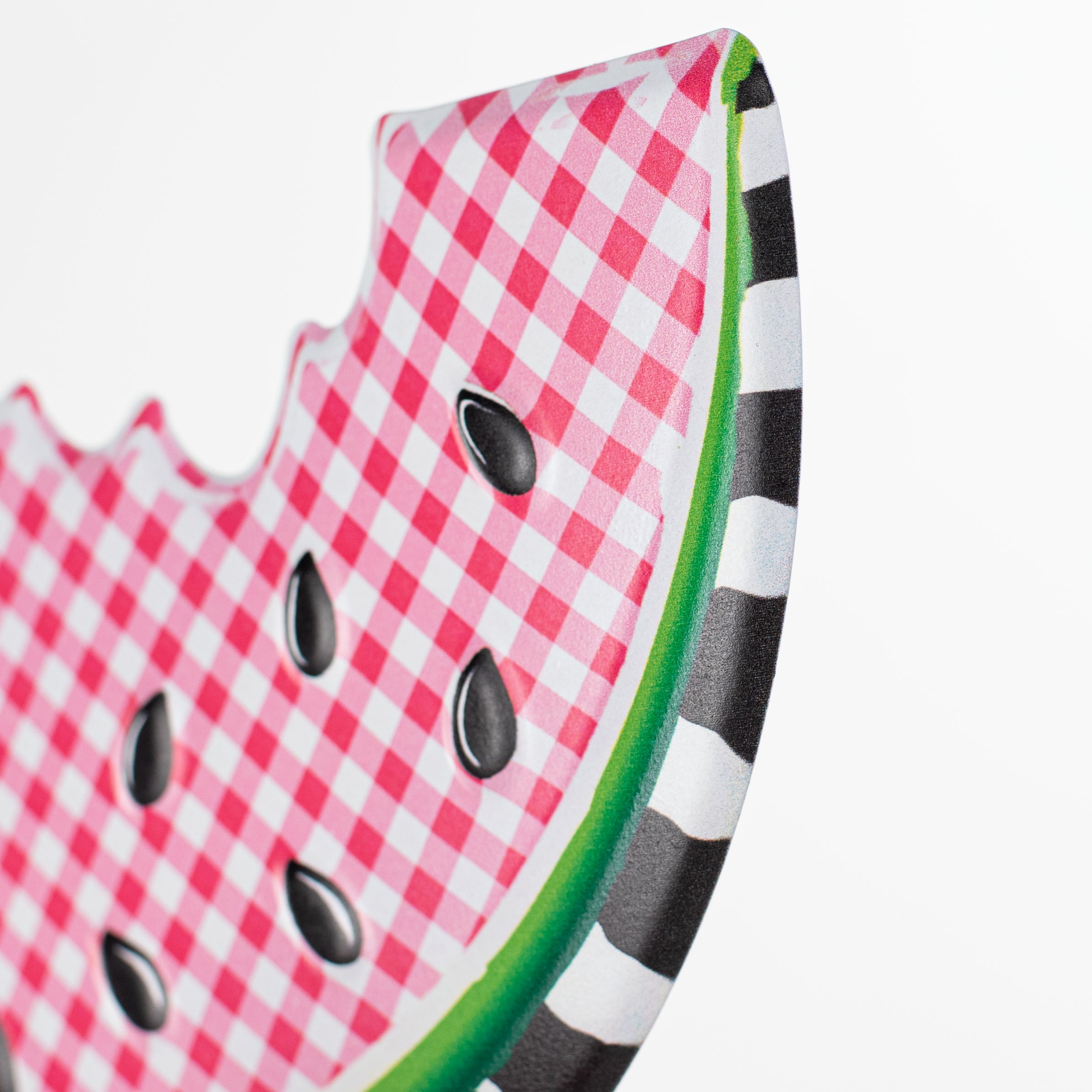 12" Metal Embossed Hanger: Gingham Watermelon Slice detail photo 3