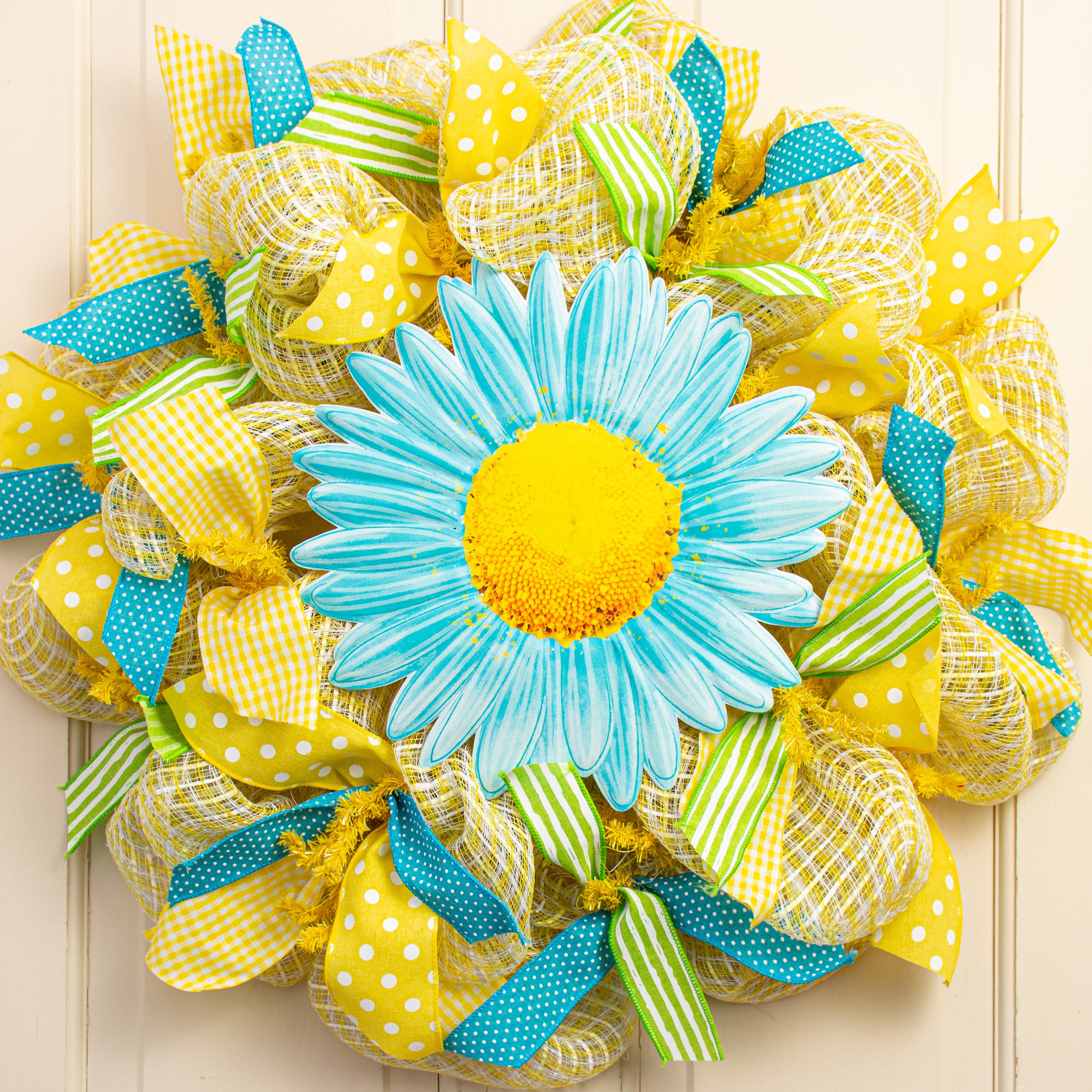 12" Metal Embossed Hanger: Robin's Egg Blue Daisy Lifestyle Photo