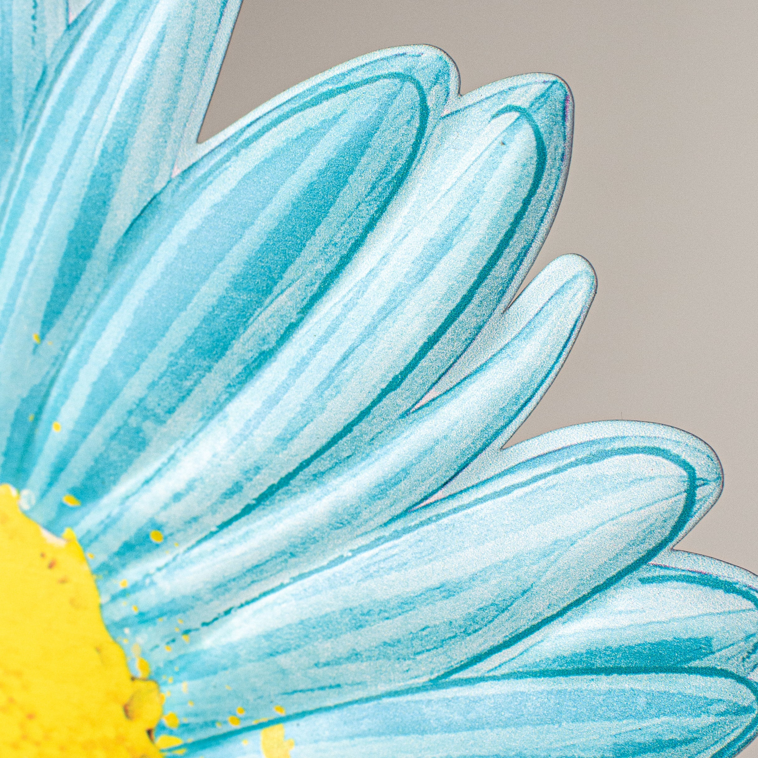 12" Metal Embossed Hanger: Robin's Egg Blue Daisy detail photo 3