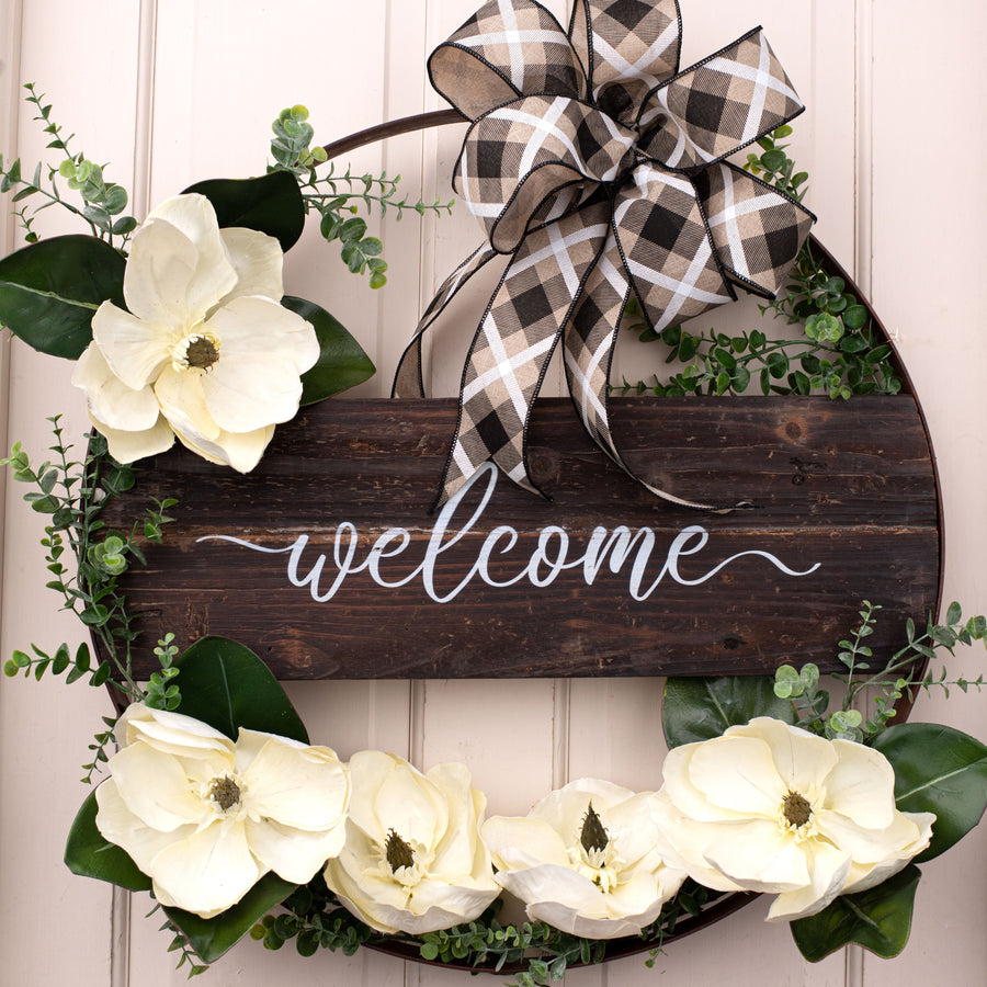 24" Metal Hoop Ring Sign: Welcome Lifestyle Photo