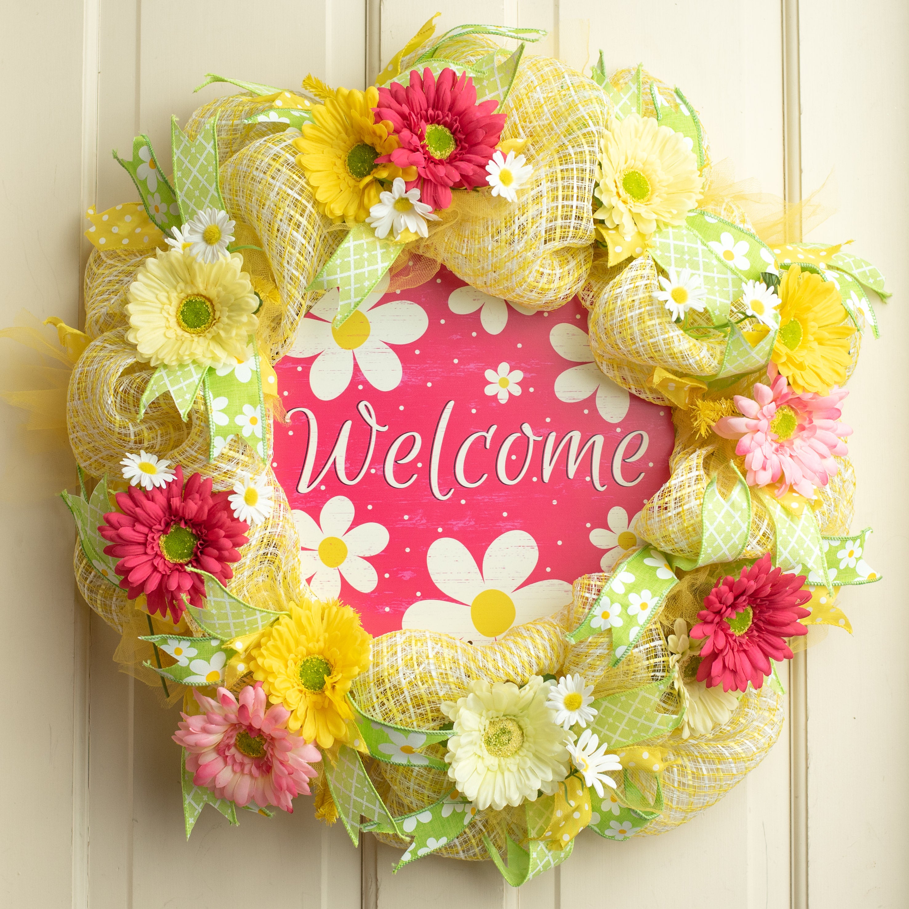 12" Metal Sign: Fuchsia Daisy Welcome Lifestyle Photo