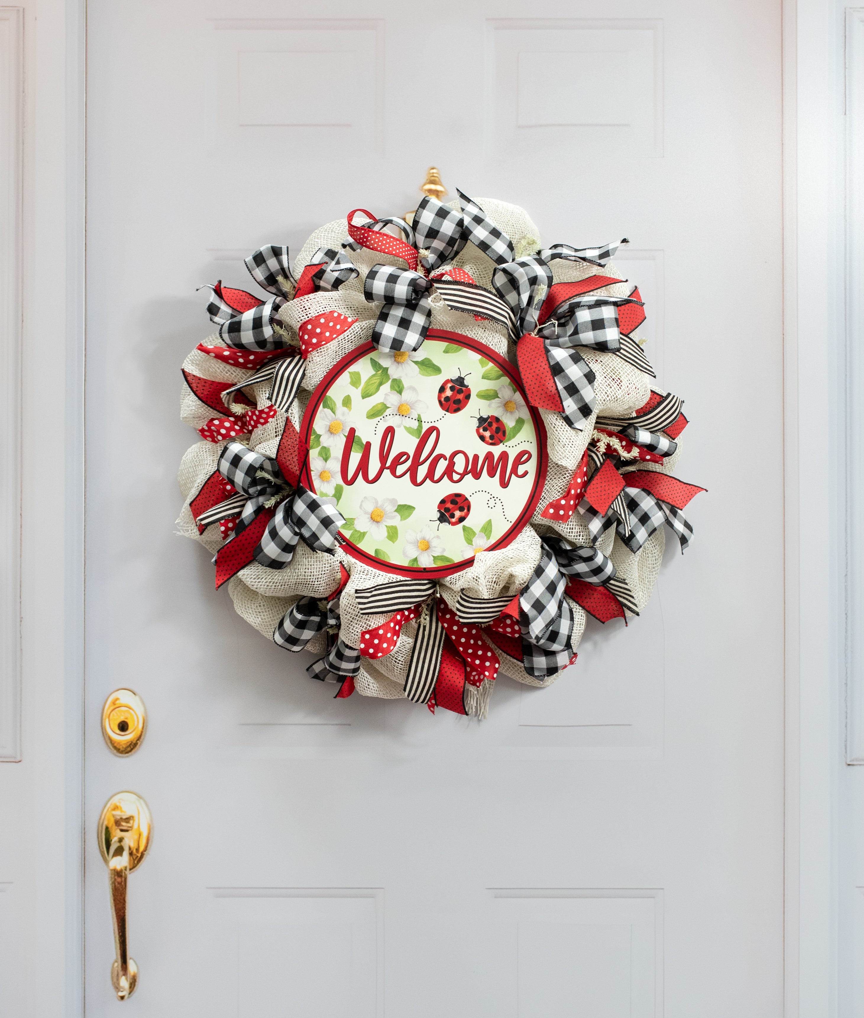12" Metal Sign: Ladybugs Welcome detail photo 4