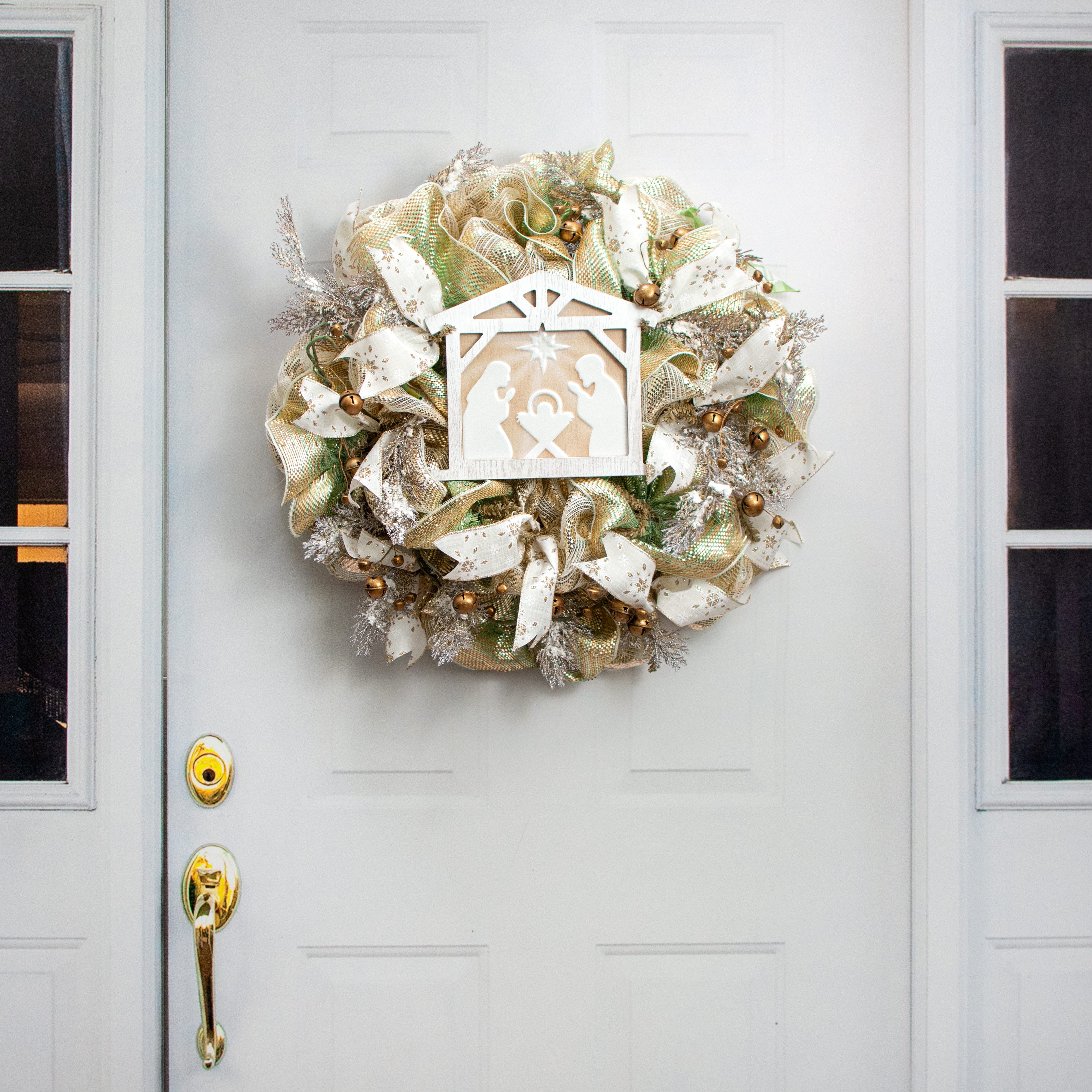 10" Metal & Wood Nativity Sign: White detail photo 4