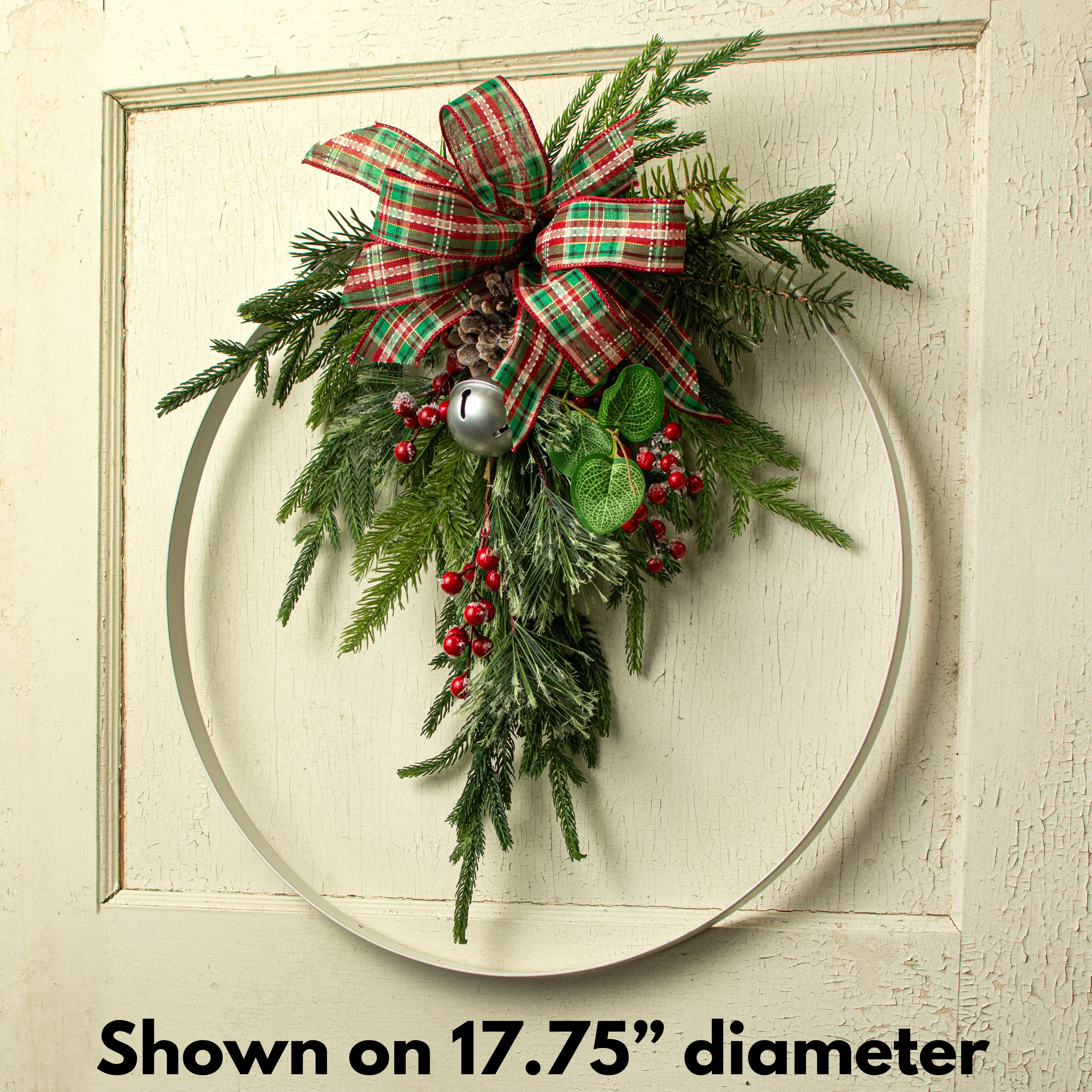 15.75-17.75" Metal Wreath Ring: Antique White (Set of 3) Lifestyle Photo