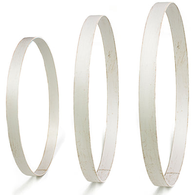 15.75-17.75" Metal Wreath Ring: Antique White (Set of 3) Item Number: MD0685K6