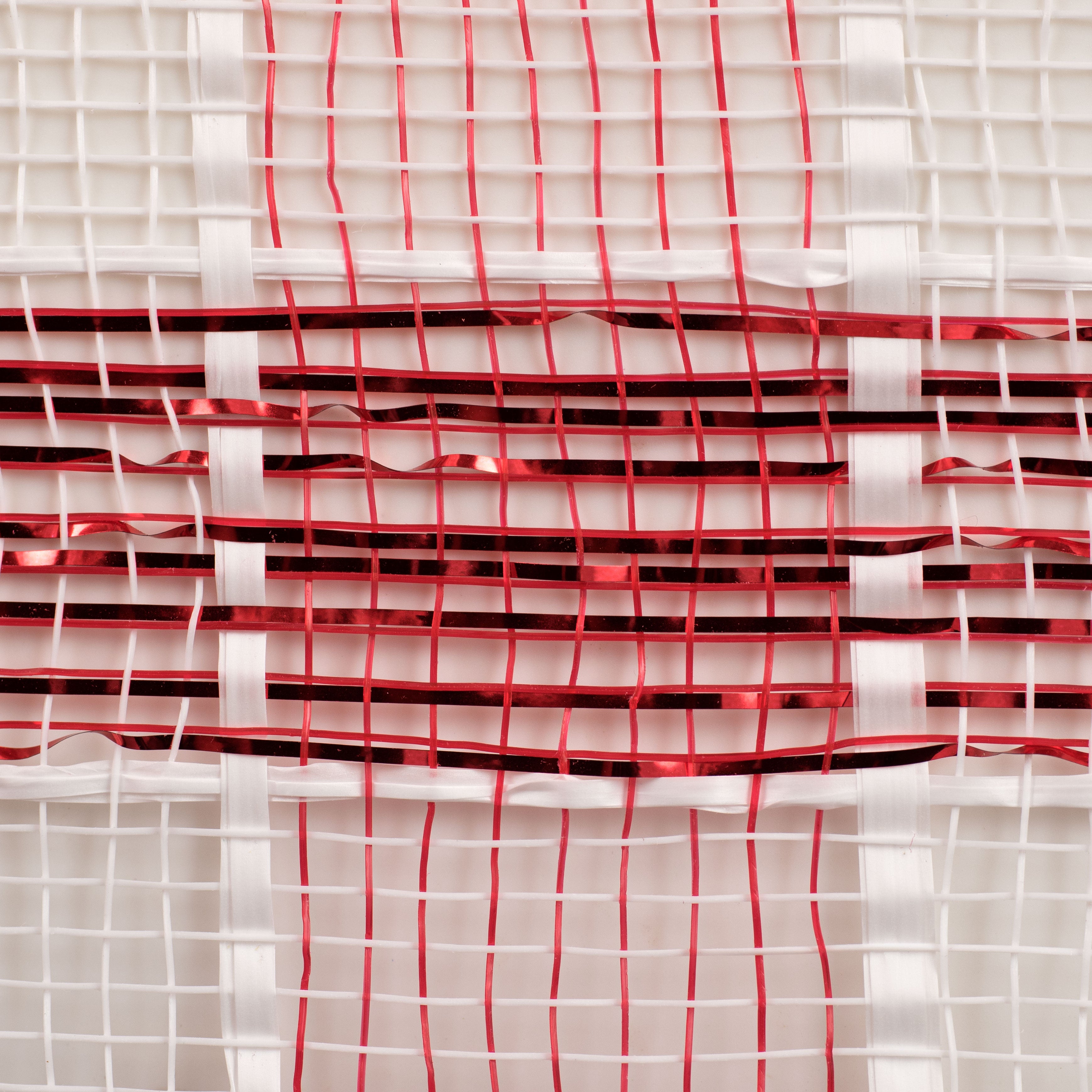 21" Metallic Check Mesh: Red & White (10 Yards) detail photo 3