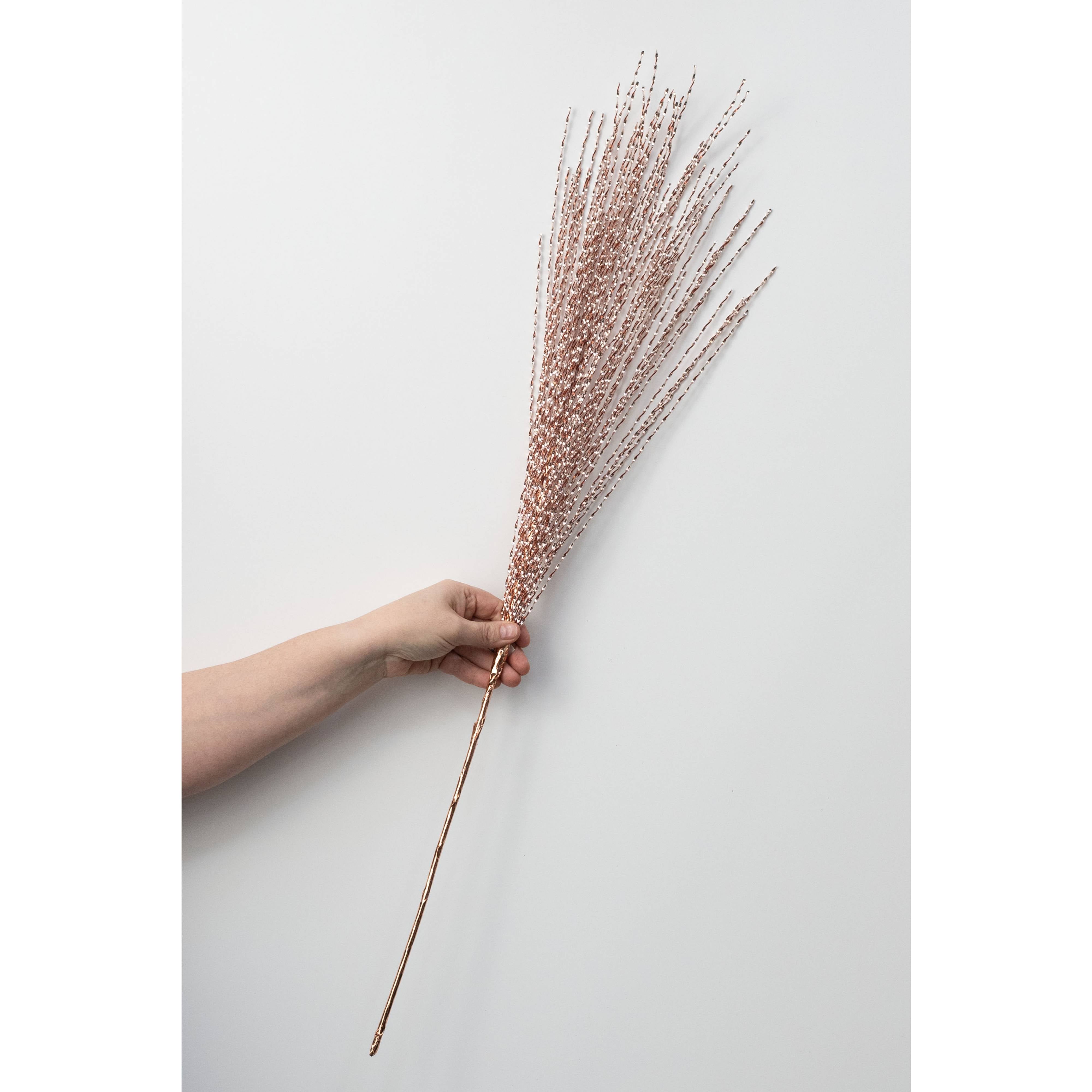 32" Metallic Twisted Grass Spray: Rose Gold detail photo 3
