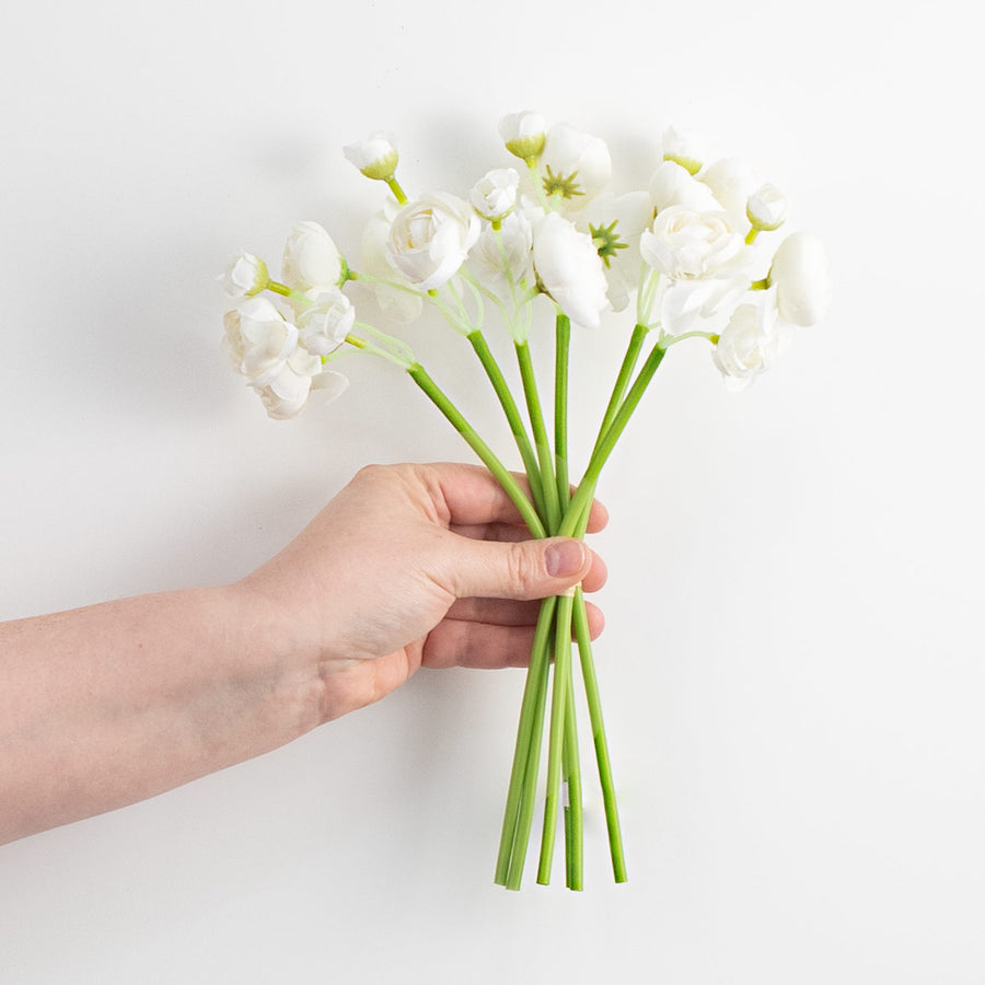 11" Mini Ranunculus Bundle: White detail photo 3