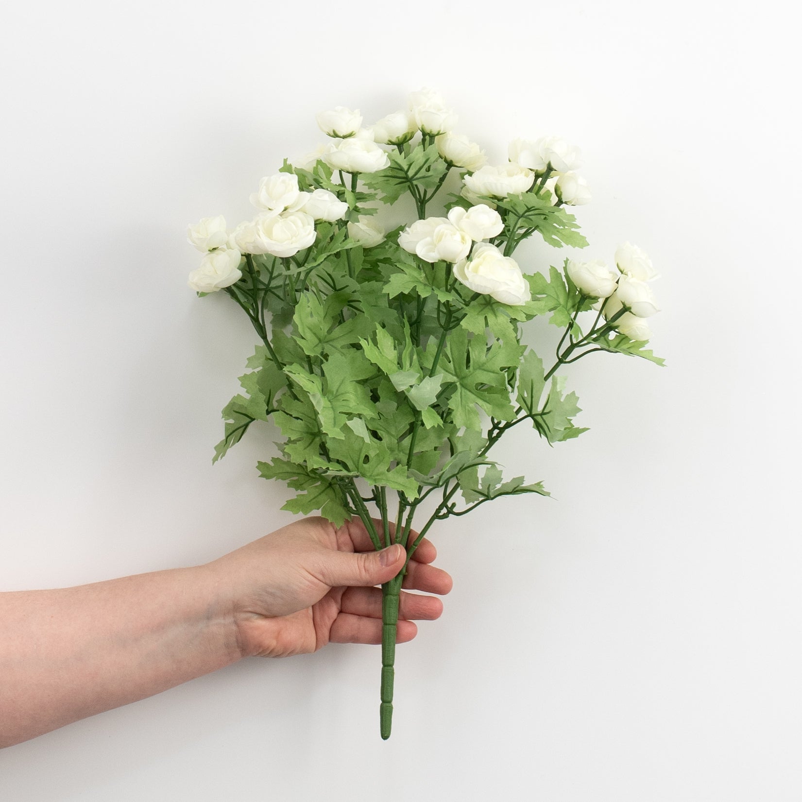 17" Mini Ranunculus Bush: Cream detail photo 3
