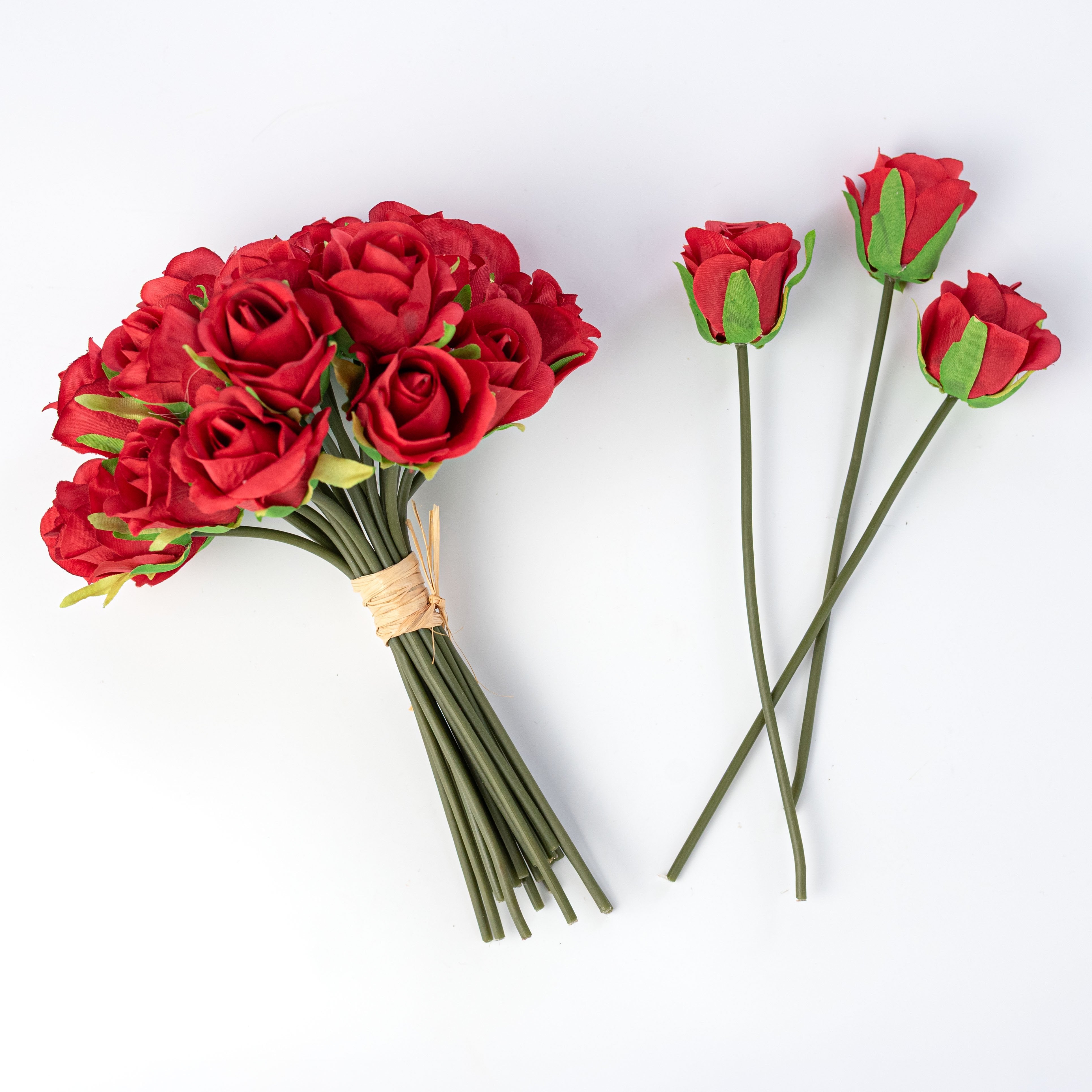 9" Mini Rose Bundle: Red (22 Stem) detail photo 5