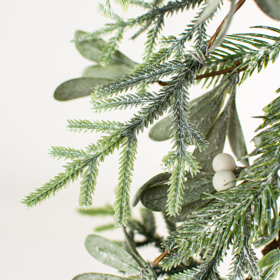 5' Mistletoe & Pine Mix Garland detail photo 4