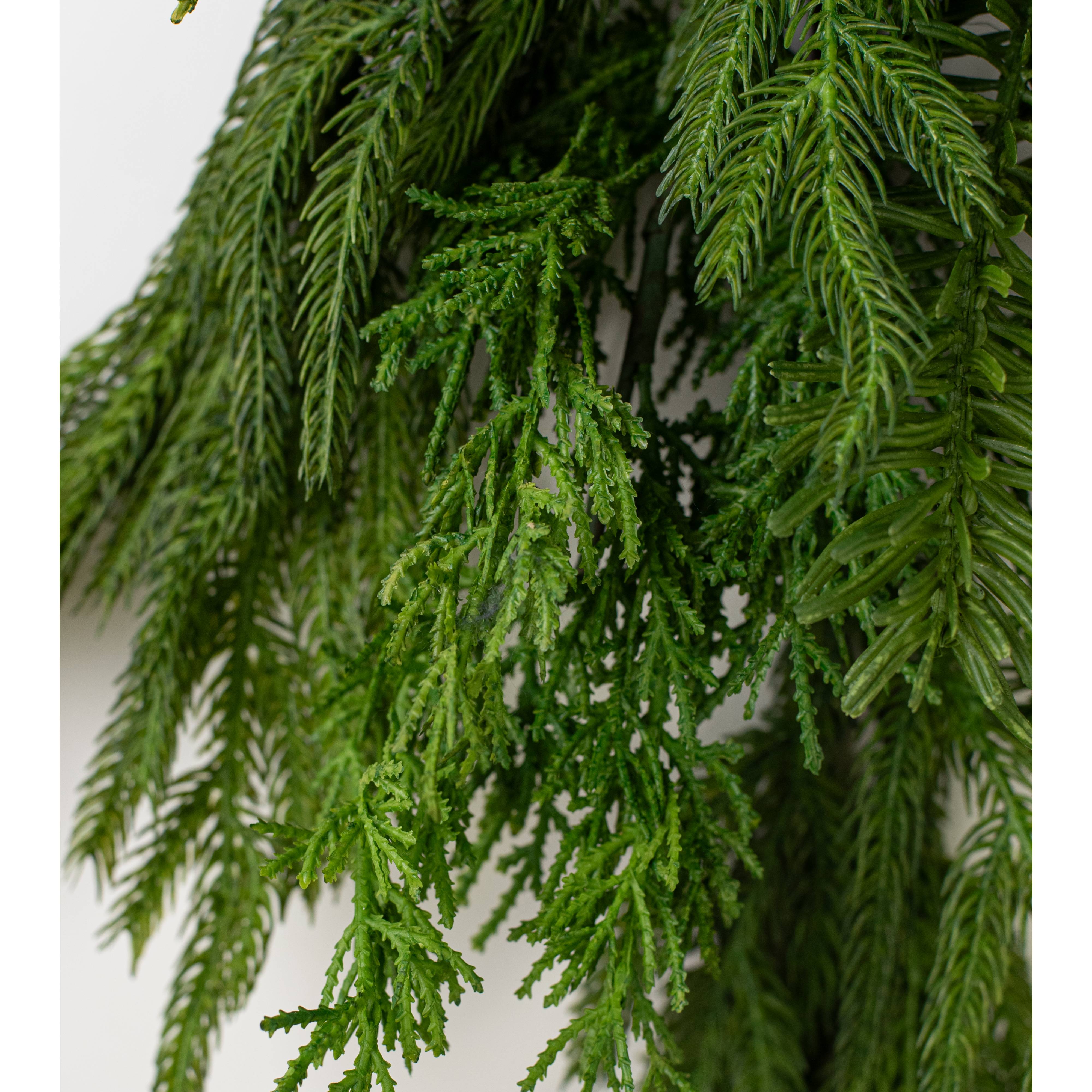 30" Mixed Norfolk Balsam Pine Teardrop detail photo 4