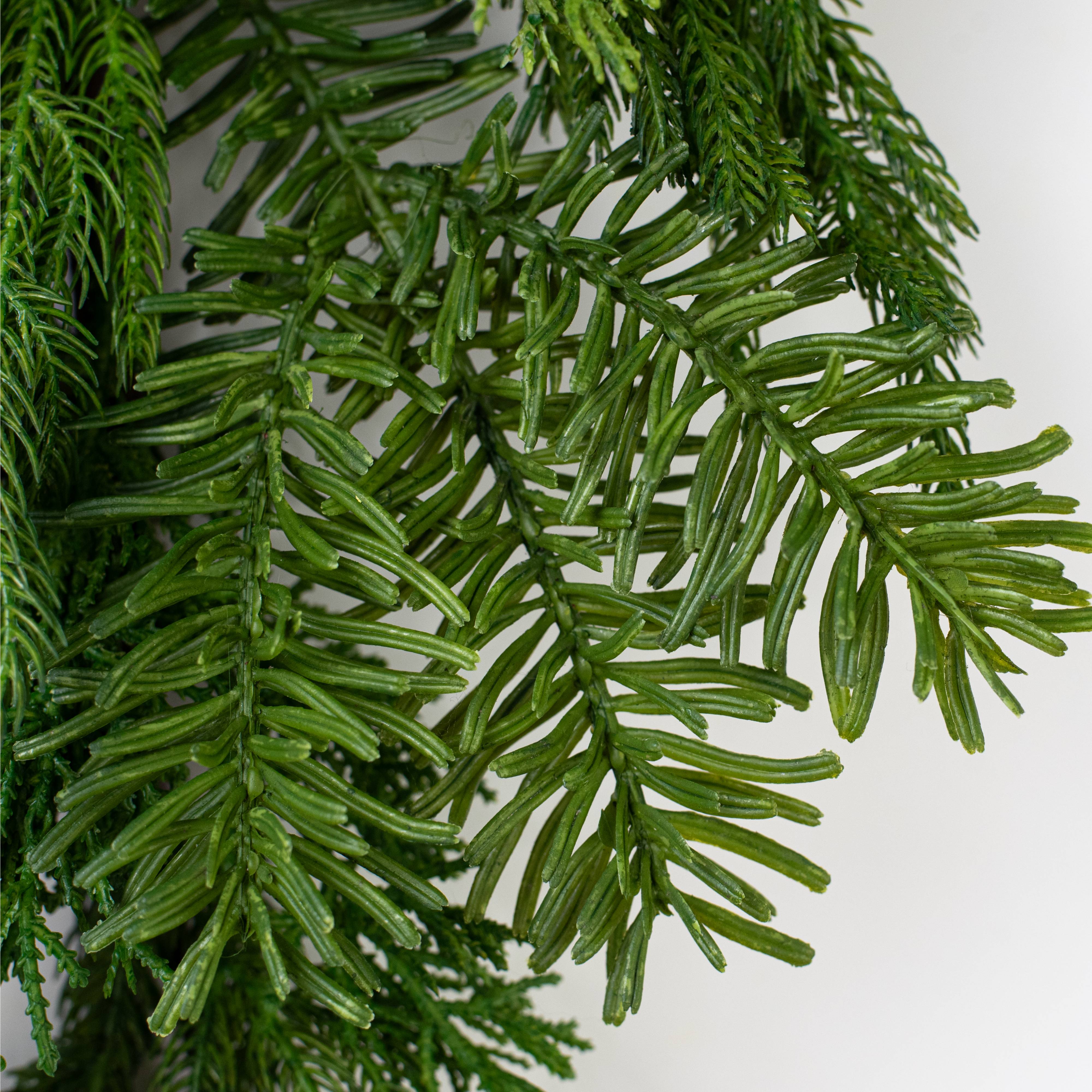 30" Mixed Norfolk Balsam Pine Teardrop detail photo 5
