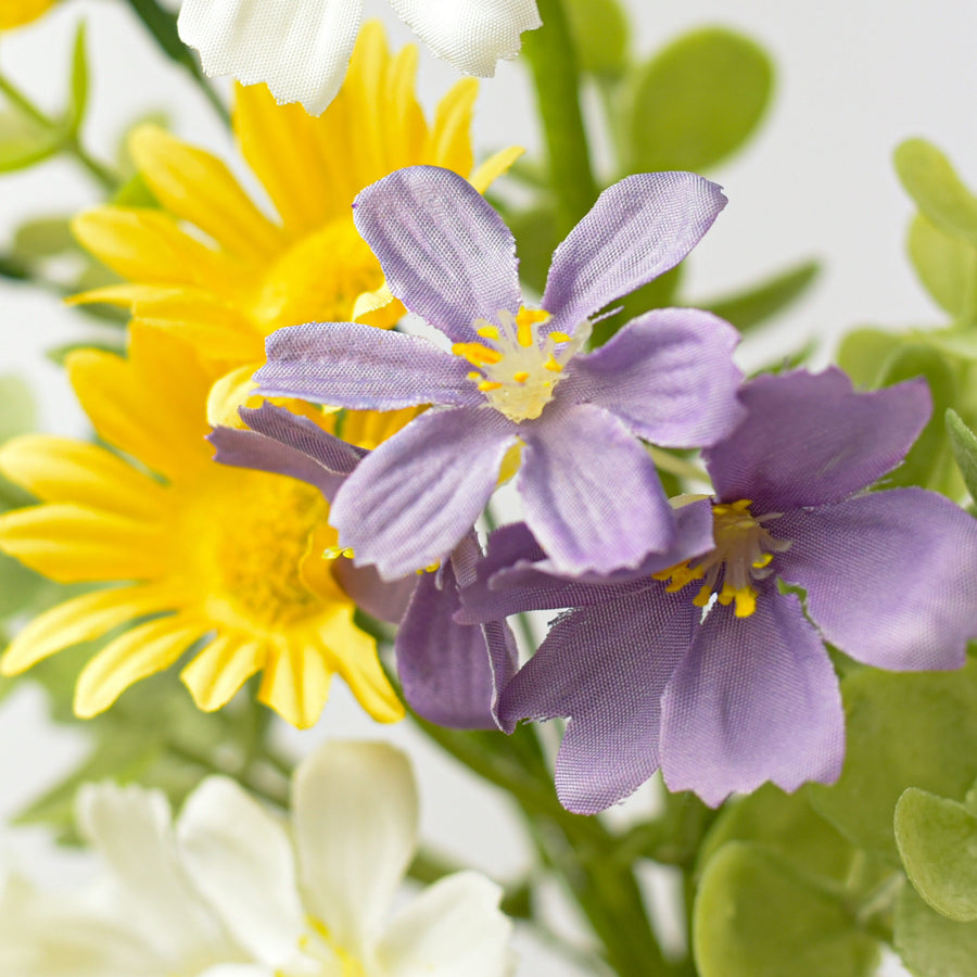 12" Mixed Pastel Daisy Bush Lifestyle Photo