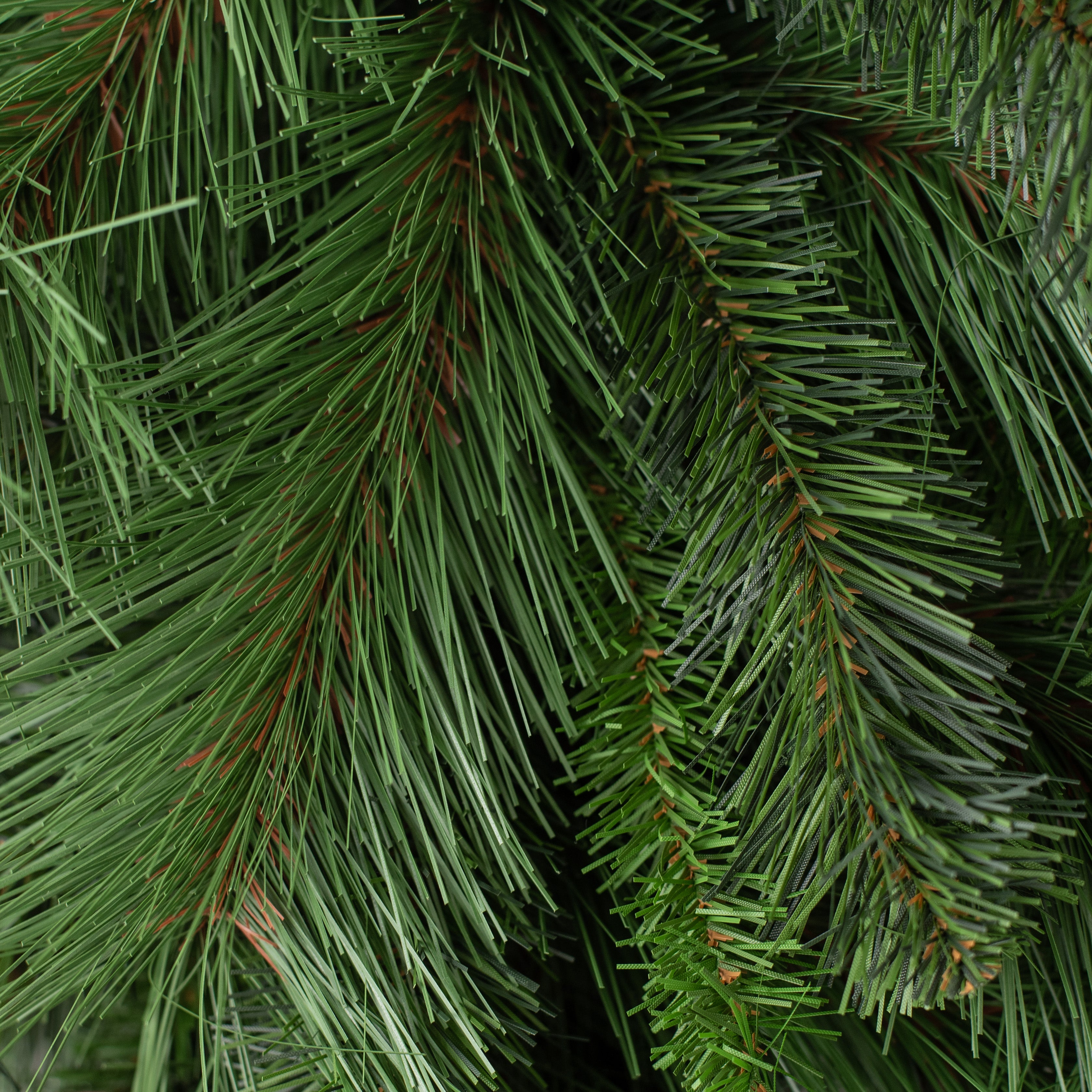 33" Mixed Pine Teardrop detail photo 3