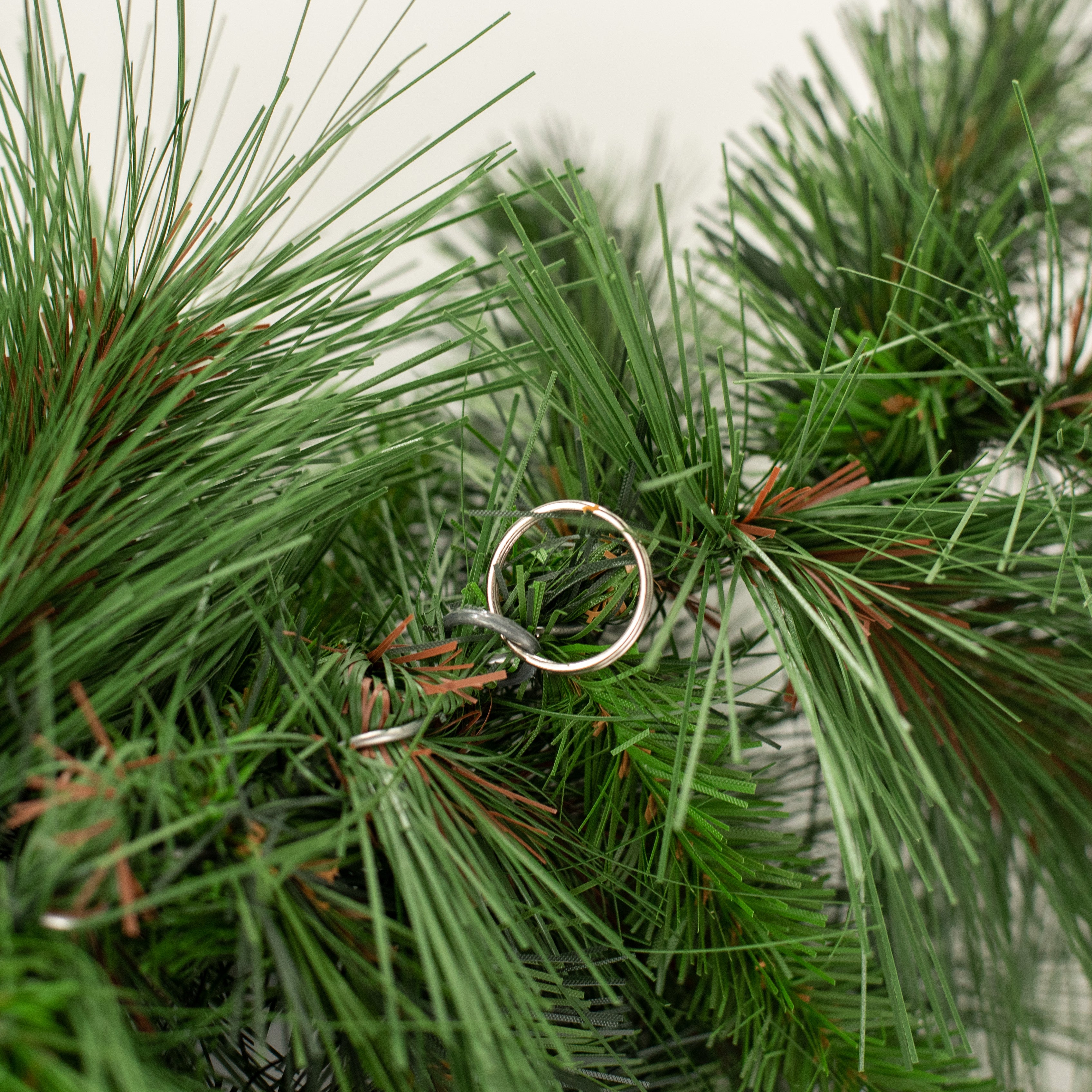 33" Mixed Pine Teardrop detail photo 4