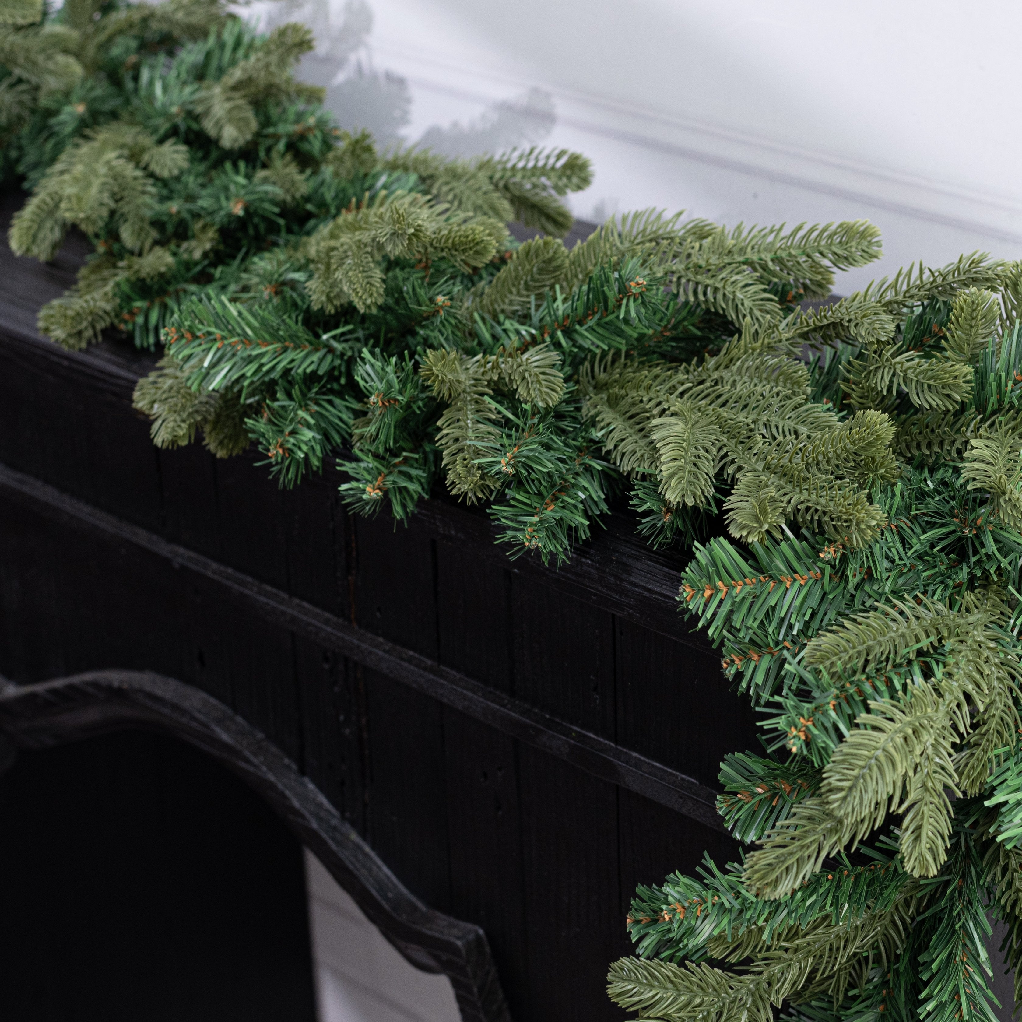 6' Mixed Soft Touch Pine & PVC Garland detail photo 5